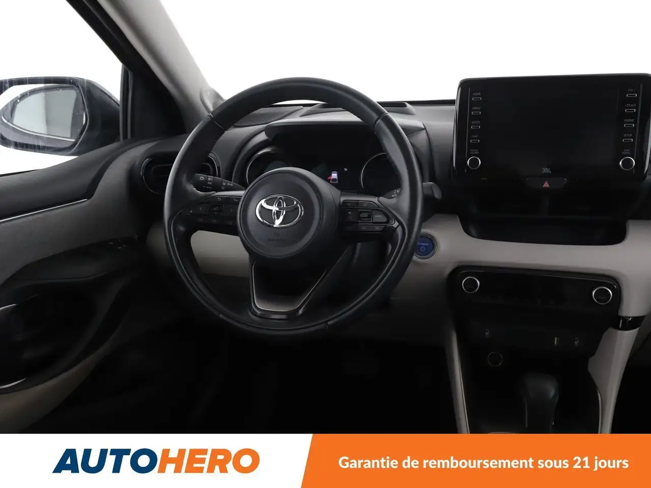 Toyota Yaris Yaris — photo 13