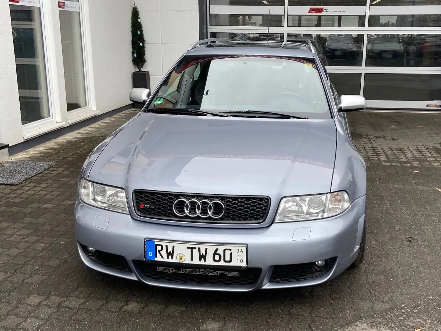Audi RS4 Silber - 2
