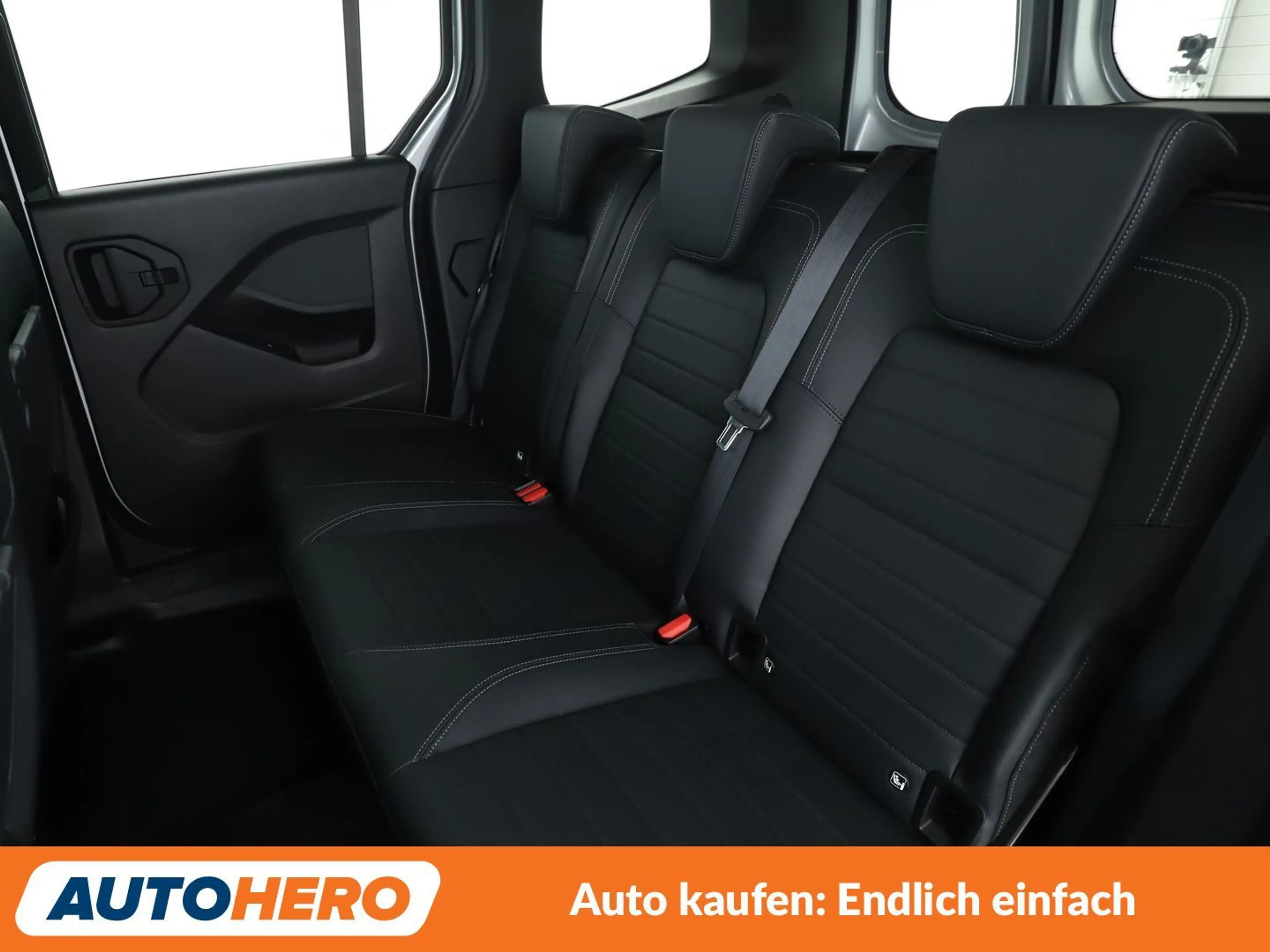 Mercedes-Benz T-Class T 180 Style*NAVI*TEMPO*LED*CAM*SHZ*PDC* — photo 14