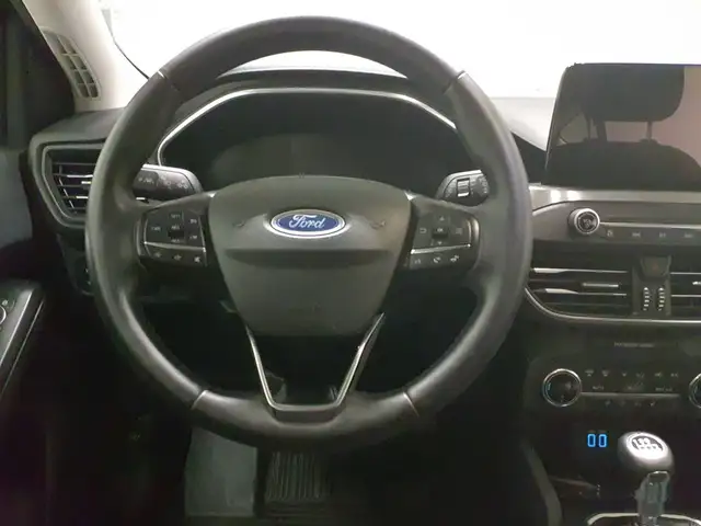 Ford Focus view 7