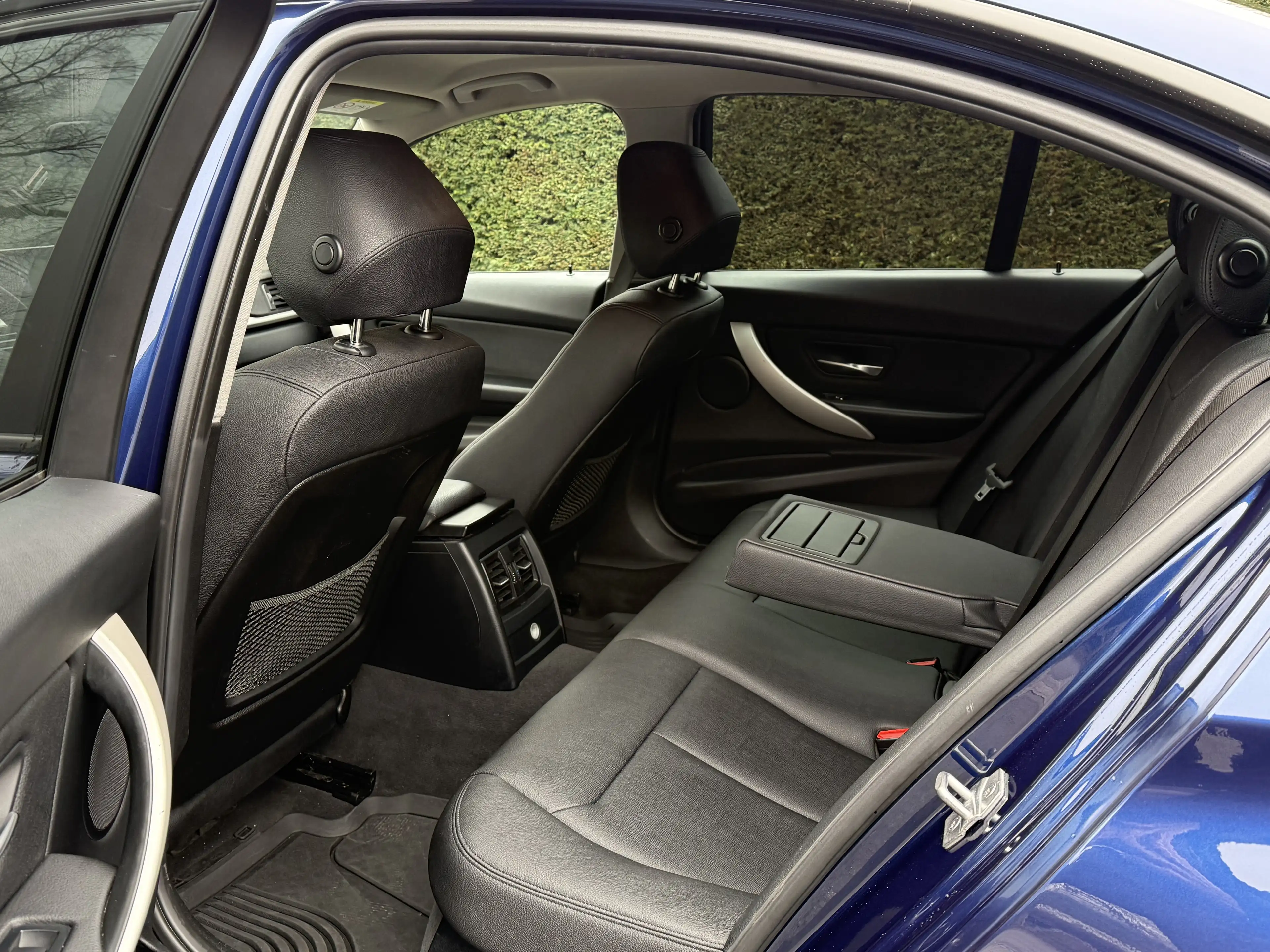 BMW 316 CAR PLAY // LEATHER SEAT // Cuir !! — photo 13