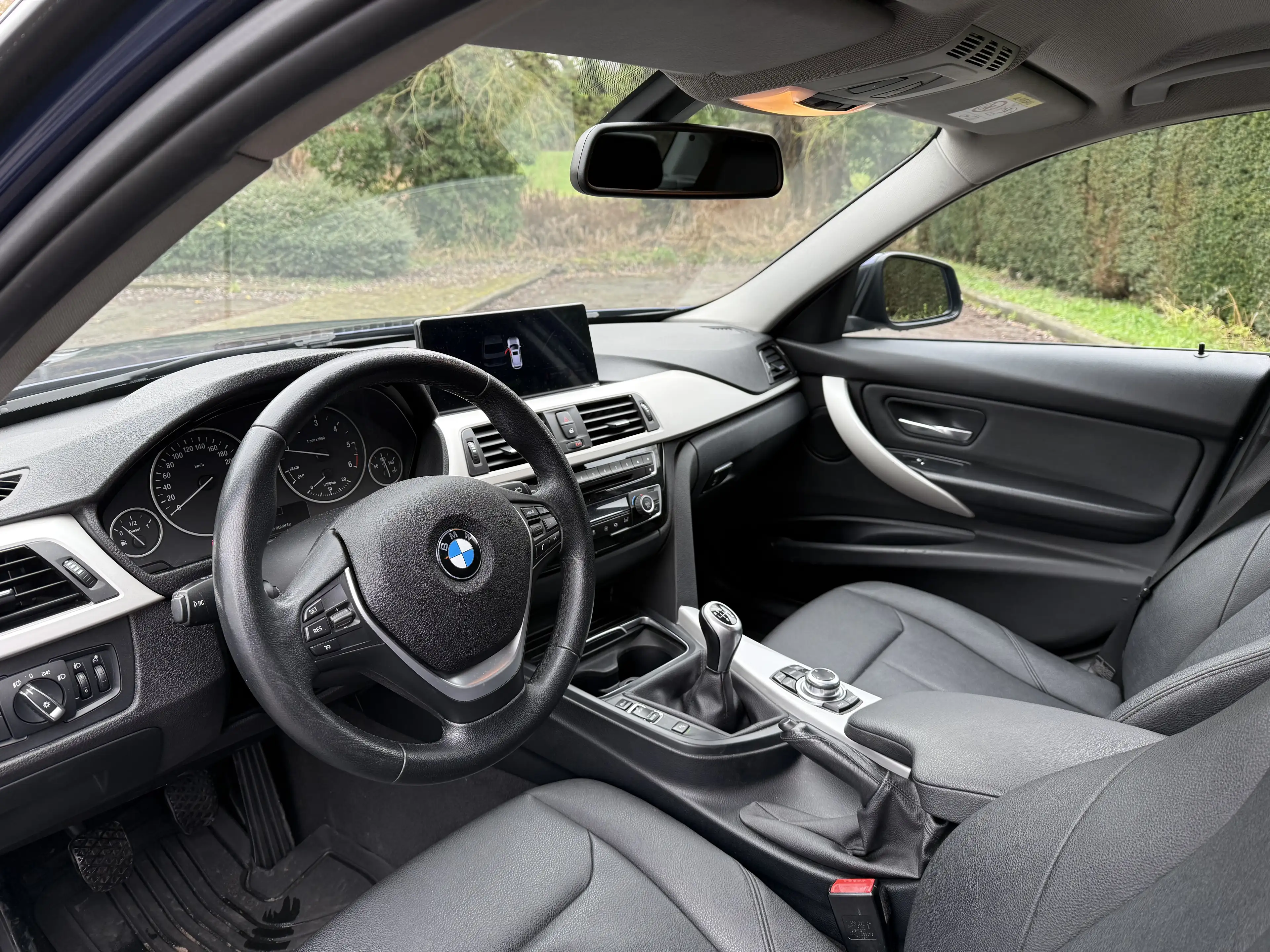 BMW 316 CAR PLAY // LEATHER SEAT // Cuir !! — photo 11