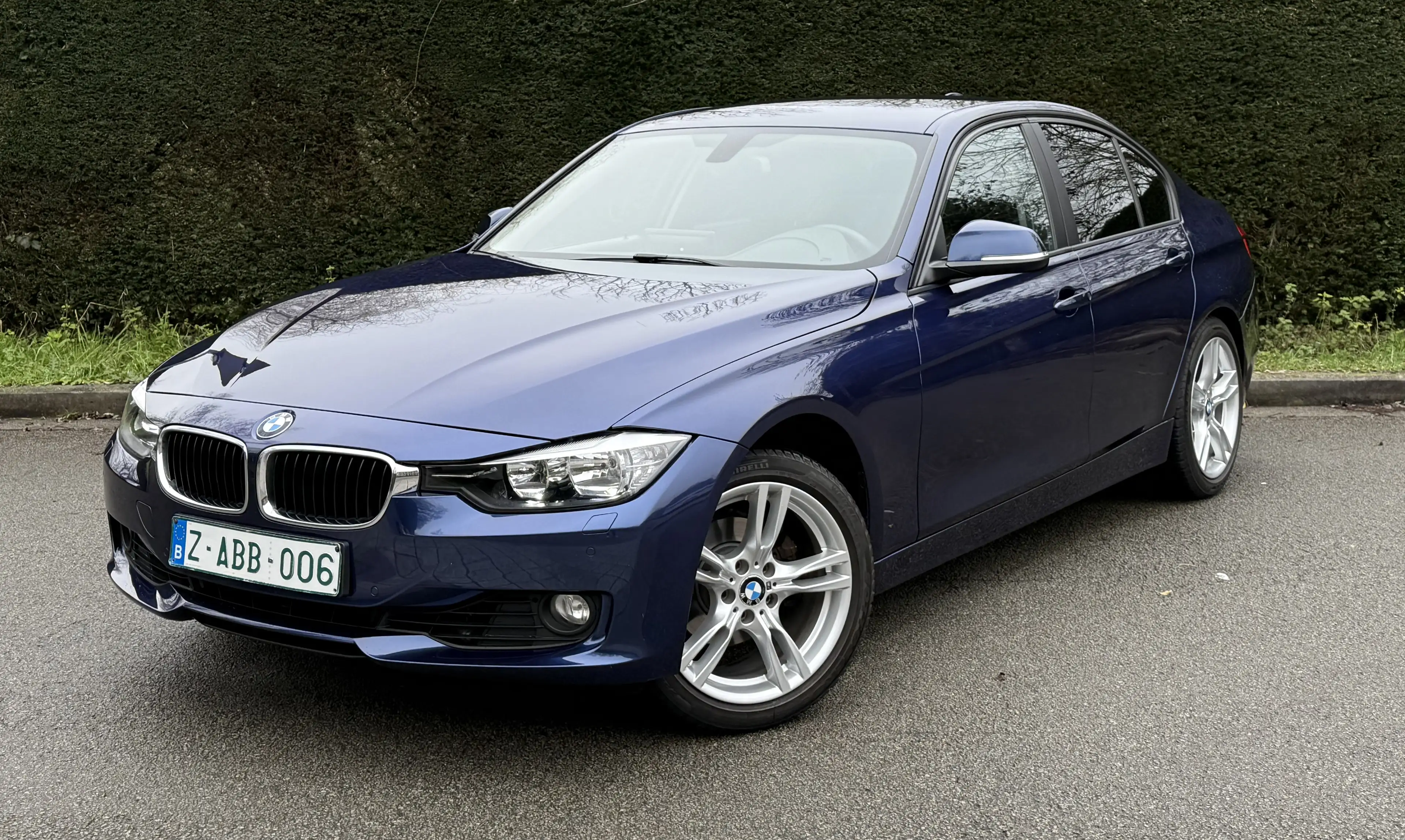 BMW 316 CAR PLAY // LEATHER SEAT // Cuir !! — photo 2