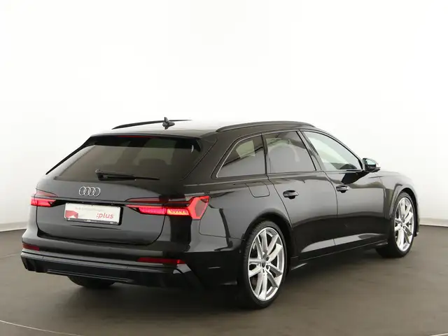 Audi S6 view 7