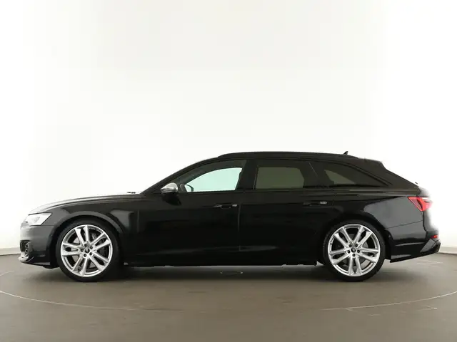 Audi S6 view 4