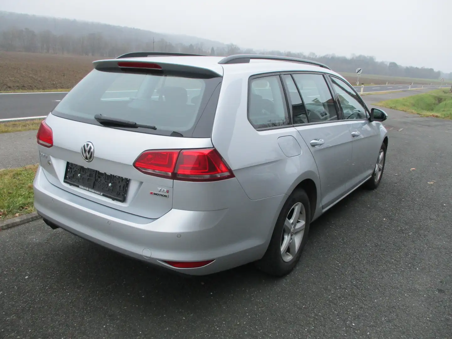 Volkswagen Golf Variant Comfortline BMT 4Motion Grau - 2