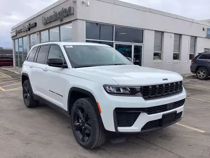 White 2026 Jeep Grand Cherokee SUV / Crossover  8-Speed Automatic