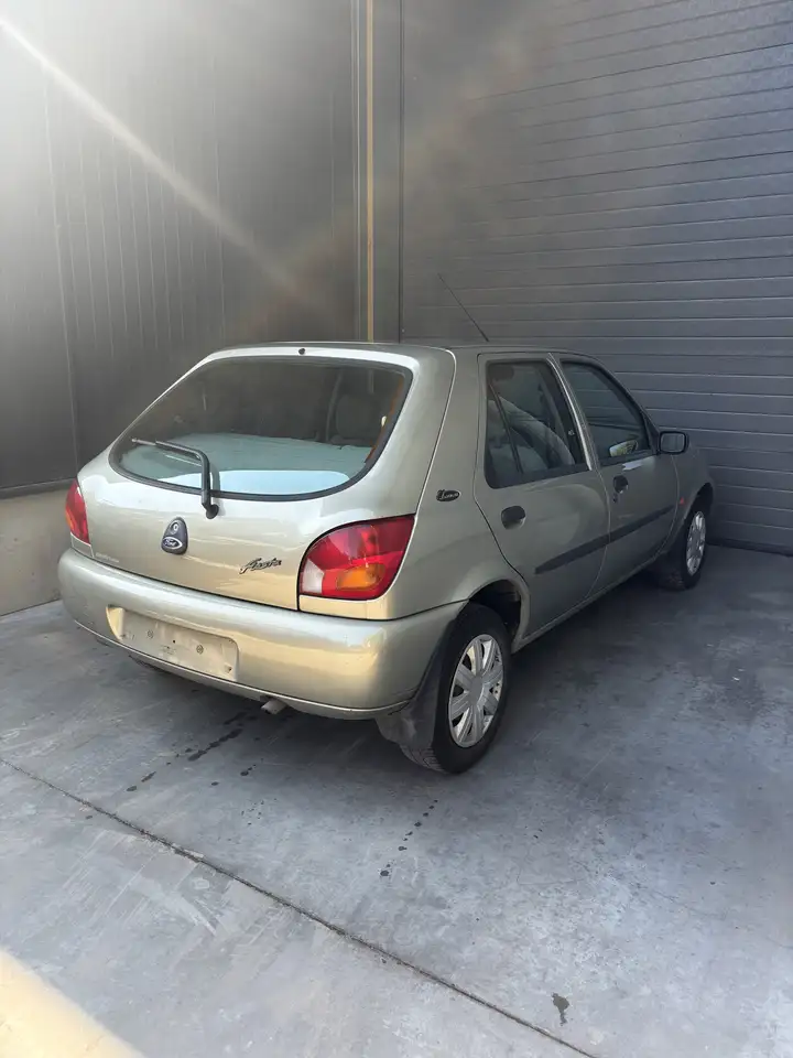 Ford Fiesta 1.3i Classic, foto 6
