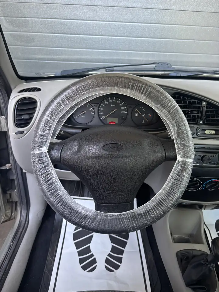 Ford Fiesta 1.3i Classic, foto 9