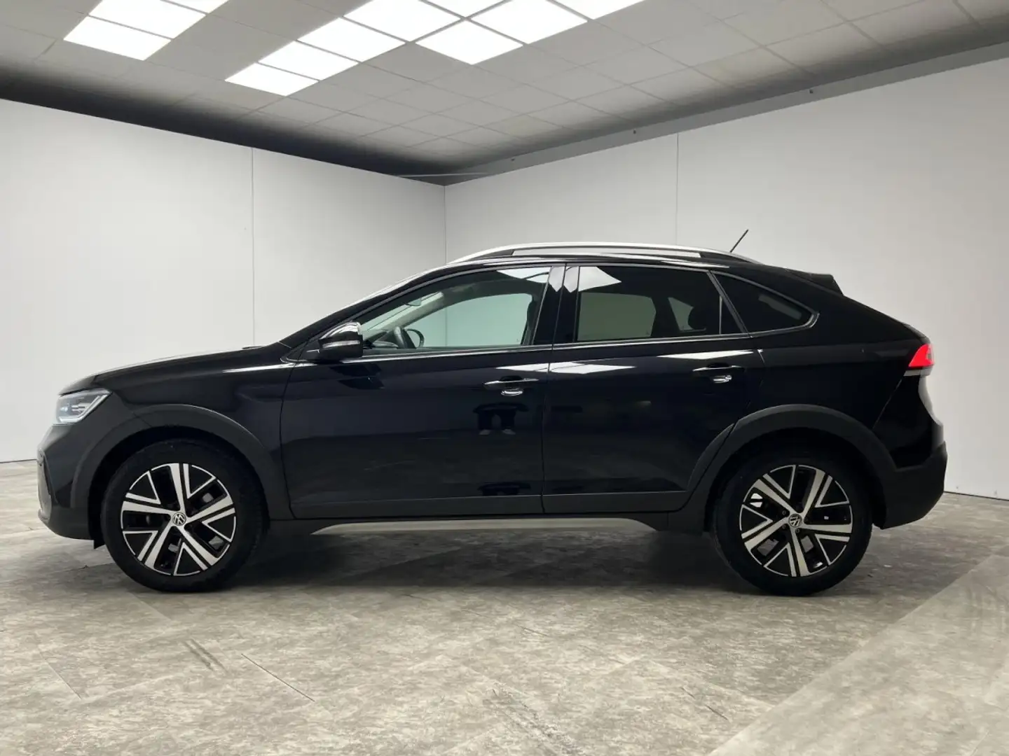 Volkswagen Taigo 1.0 TSI DSG Style Klima Navi Rückfahrkamera Zwart - 2