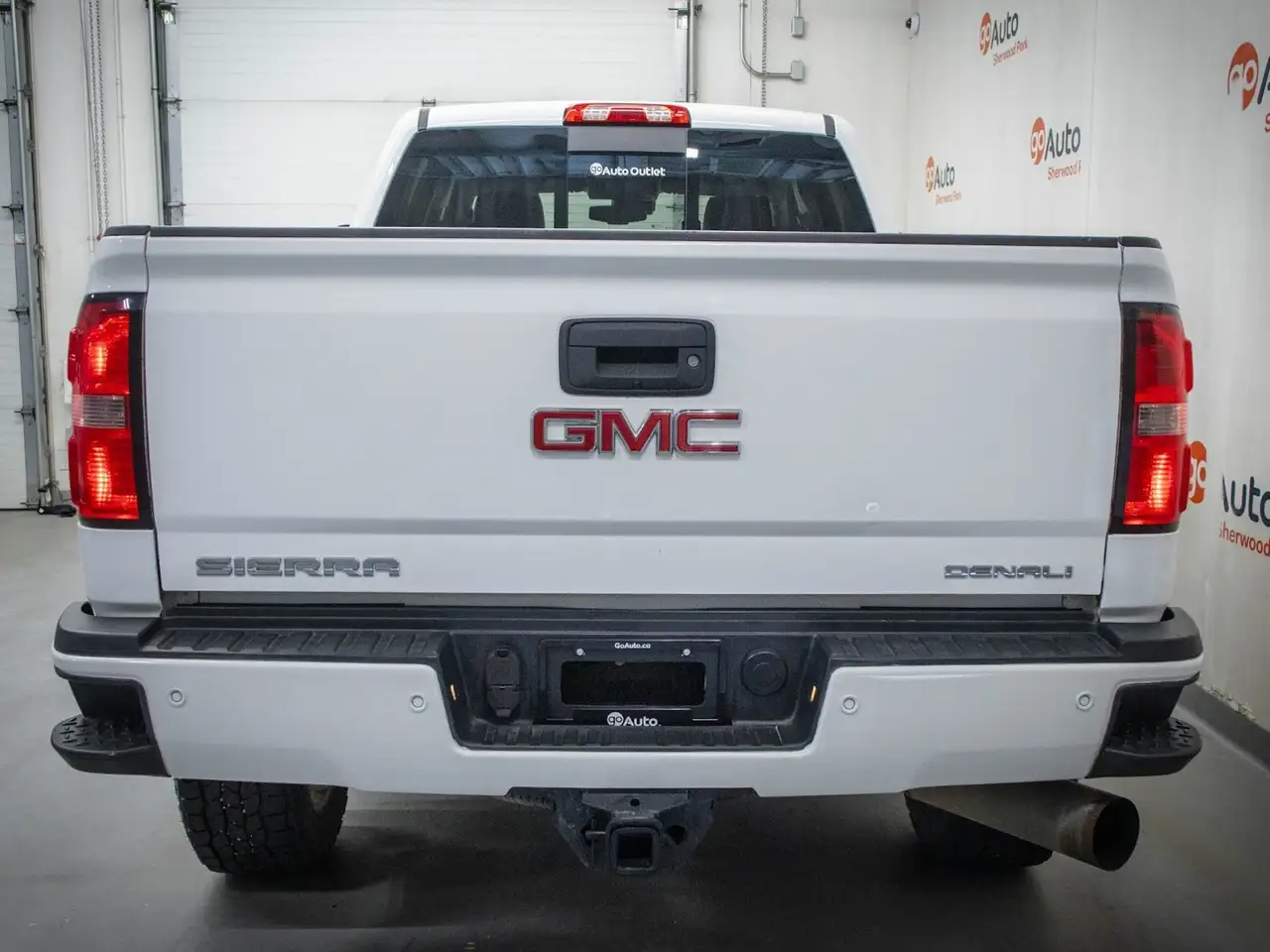 GMC Sierra 2500HD снимка GMC Sierra 2500HD