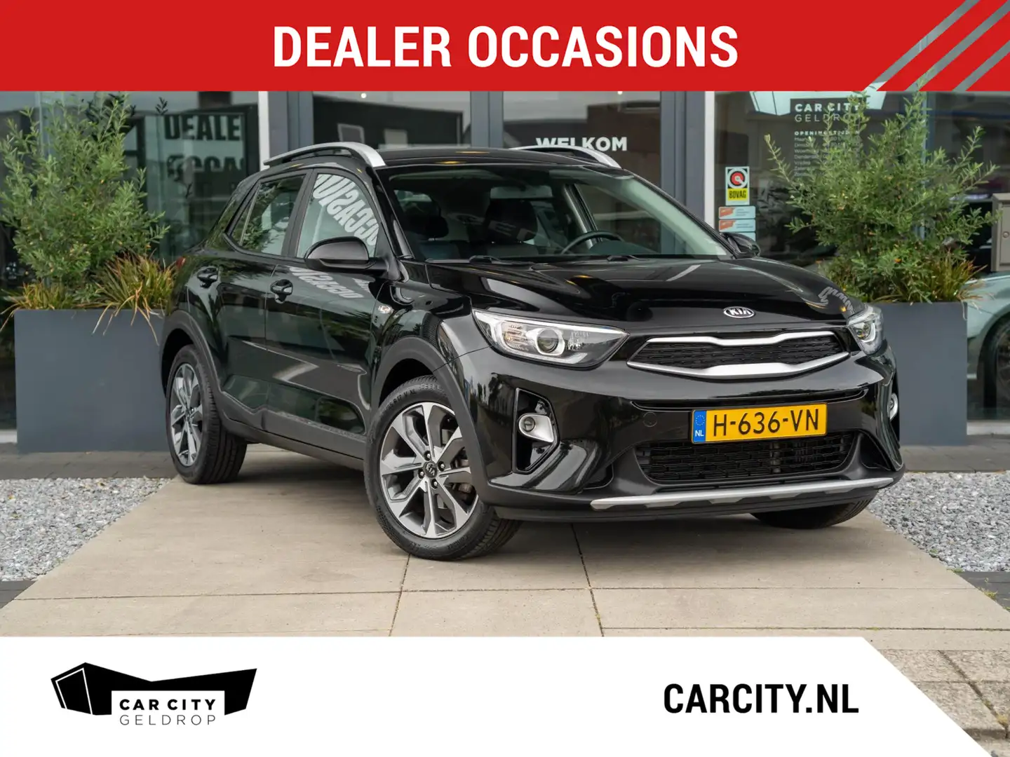 Kia Stonic 1.0 T-GDi DynamicLine / Trekhaak / Carplay / DAB / Zwart - 1