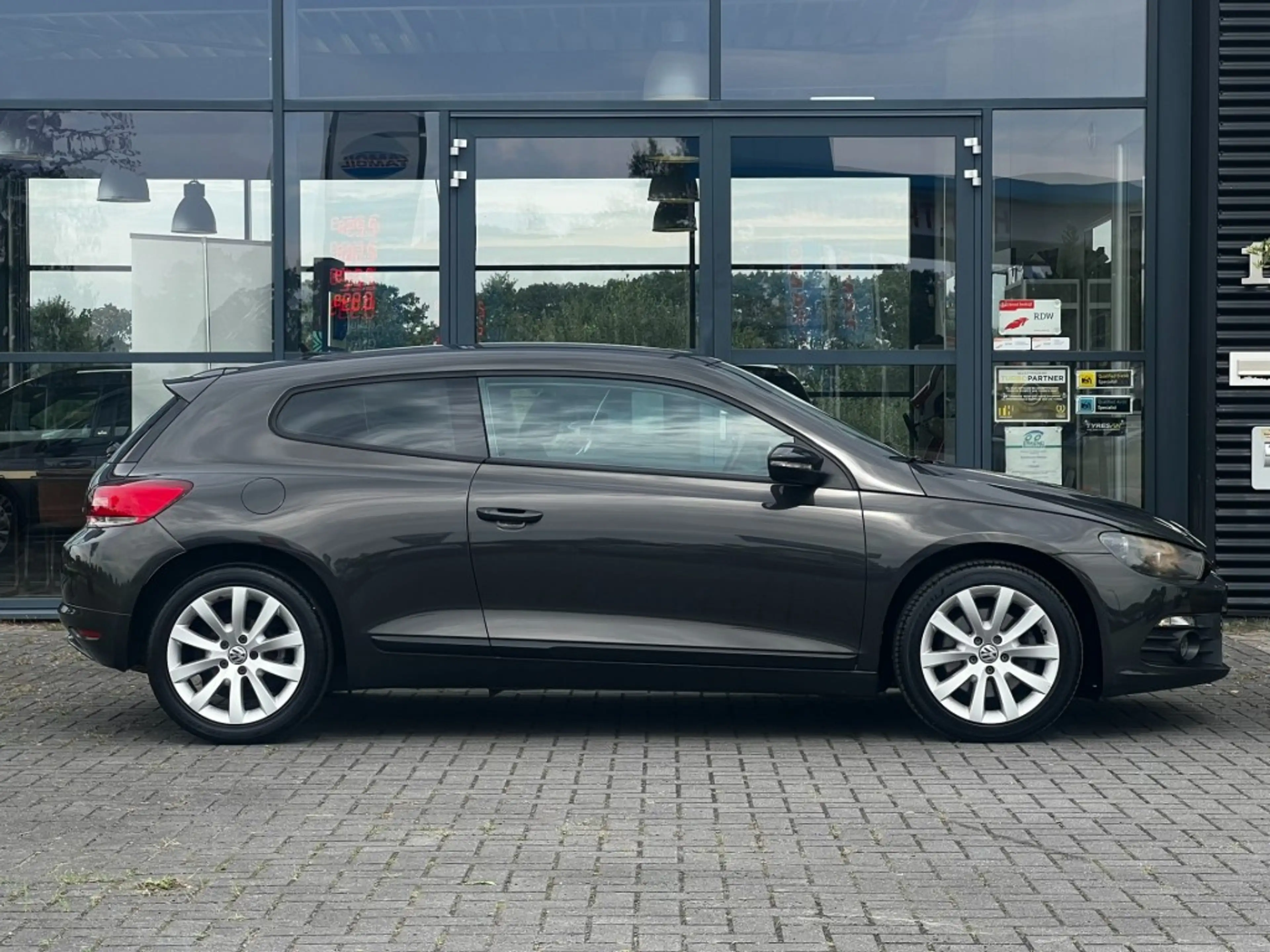 Volkswagen Scirocco 1.4 TSI — photo 5