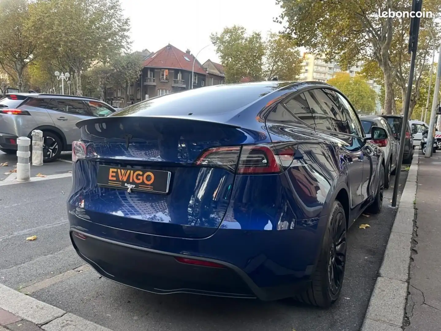 Tesla Model Y ELECTRIC 300 60KWH STANDARD-RANGE BVA Blau - 2