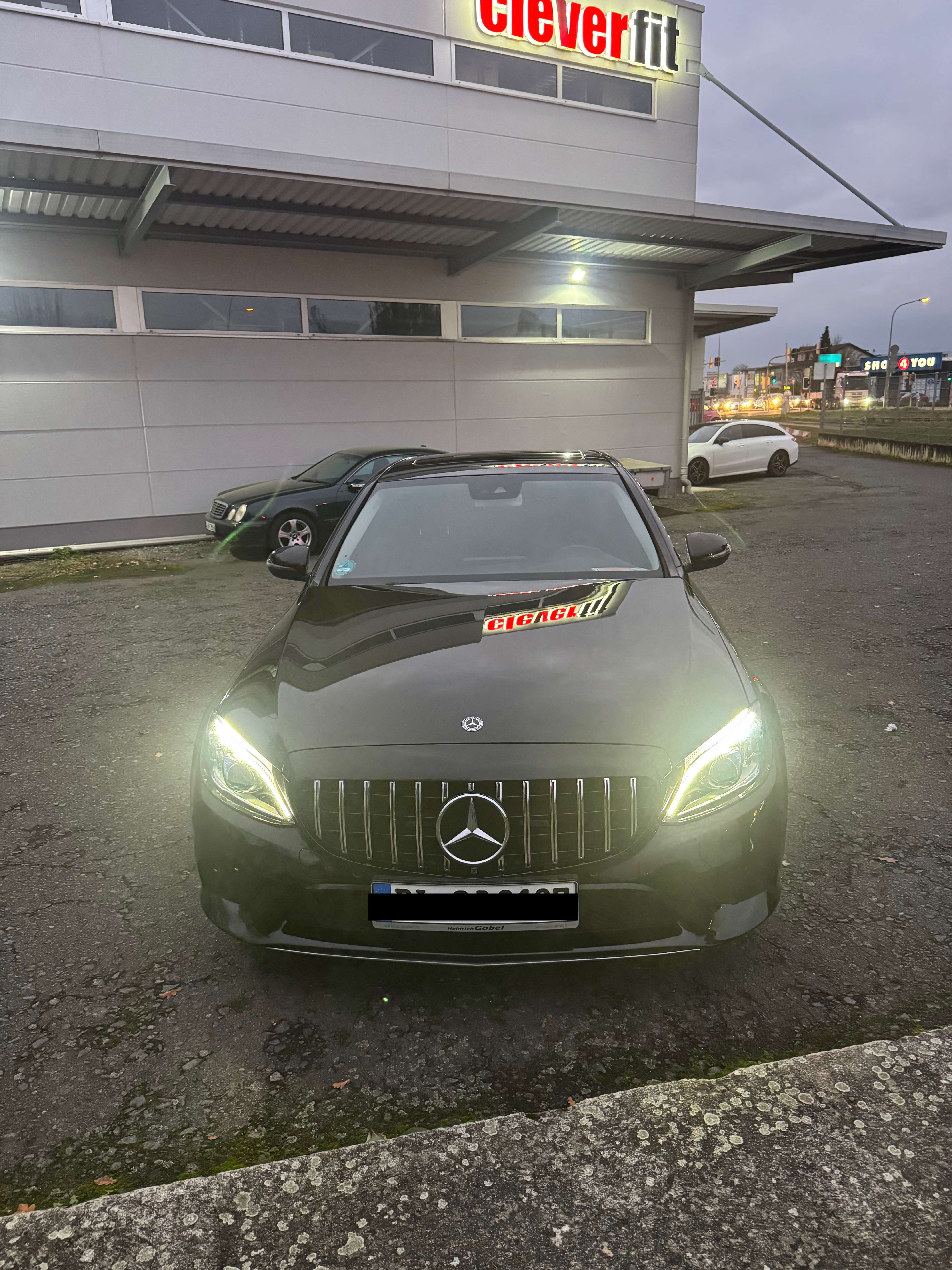 Second hand Mercedes Benz C-Class 180