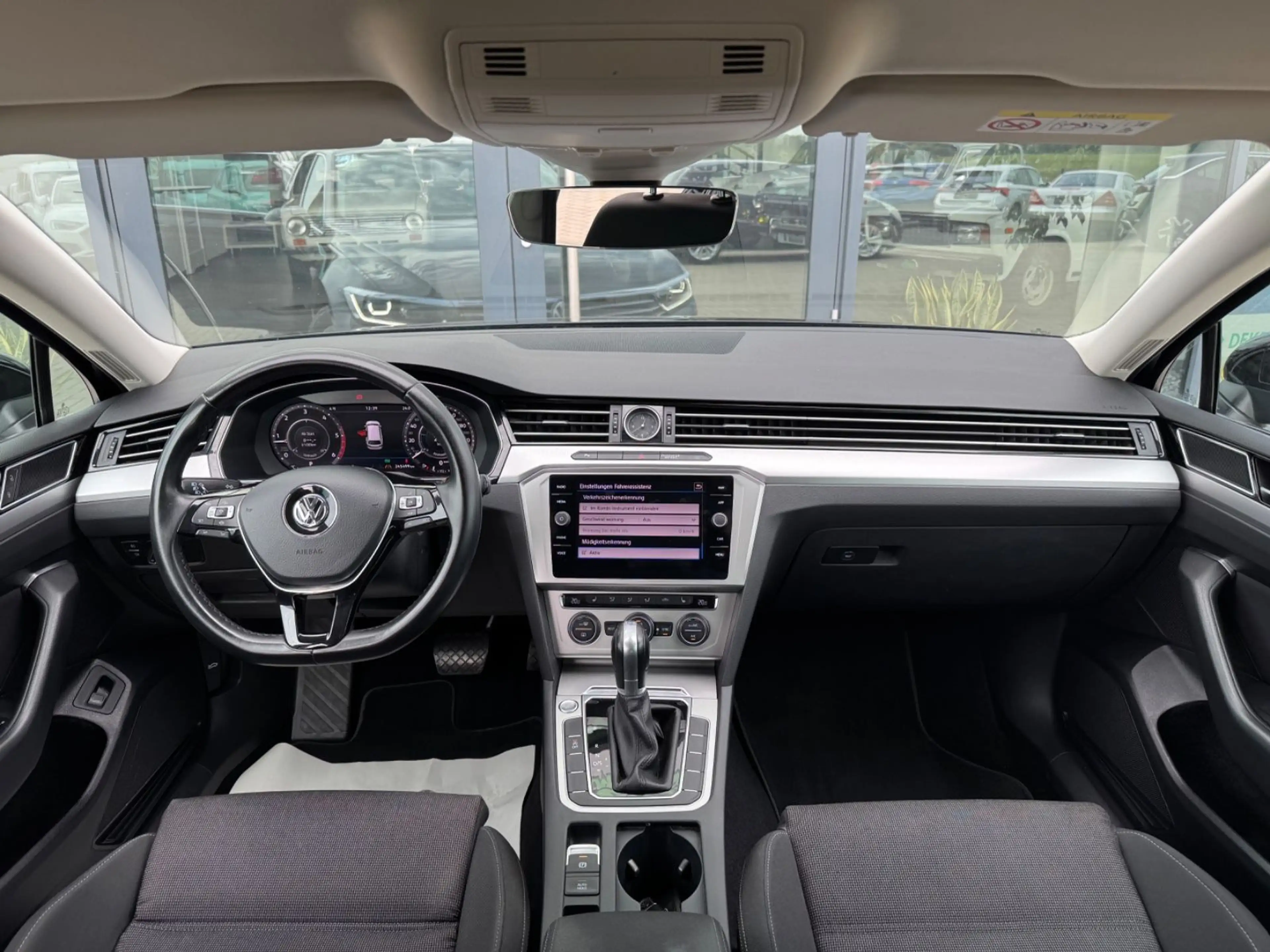 Volkswagen Passat Variant 2.0 TDI Comfortline DSG Virtual — photo 11