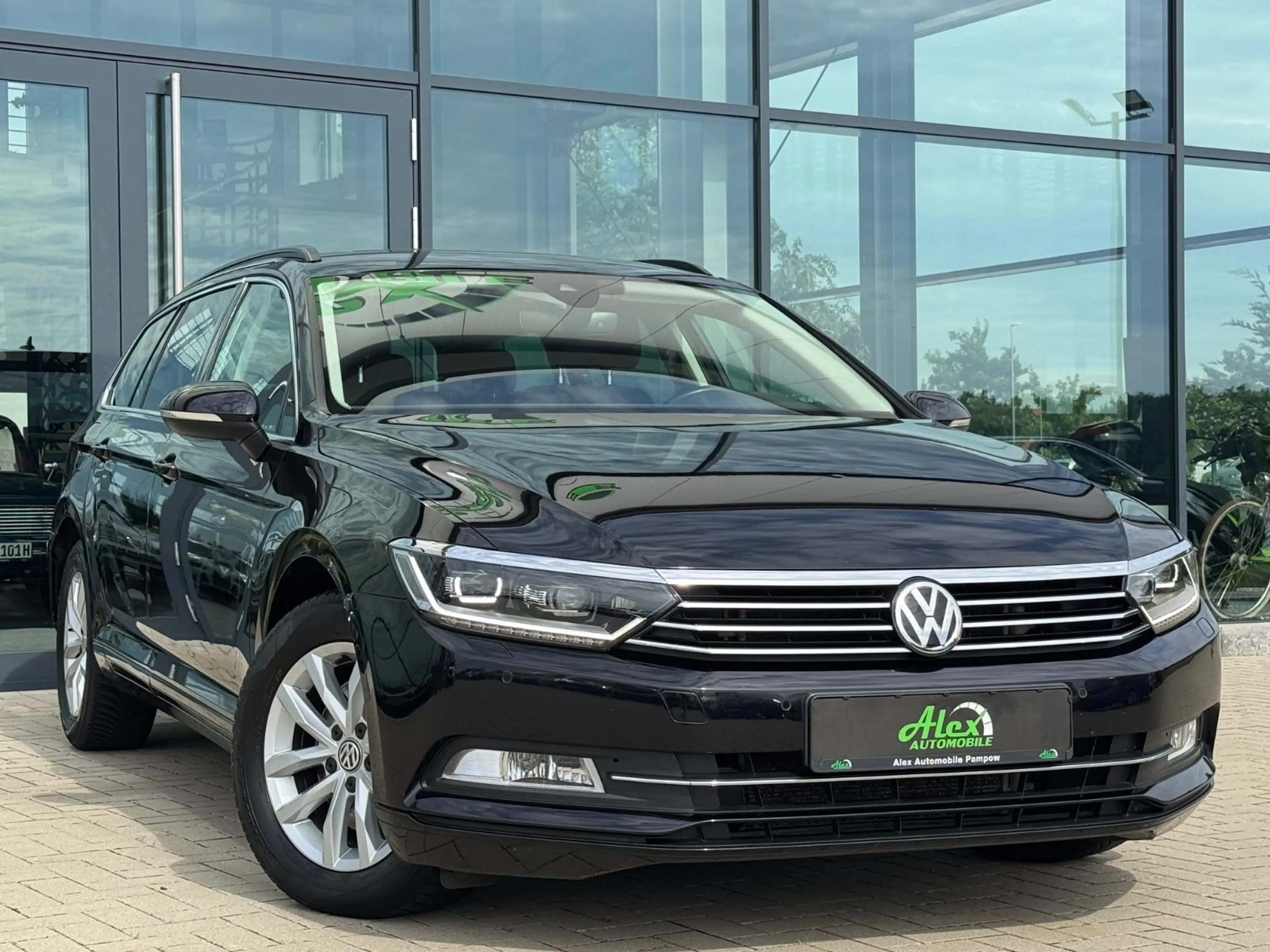 Volkswagen Passat Variant 2.0 TDI Comfortline DSG Virtual — photo 3