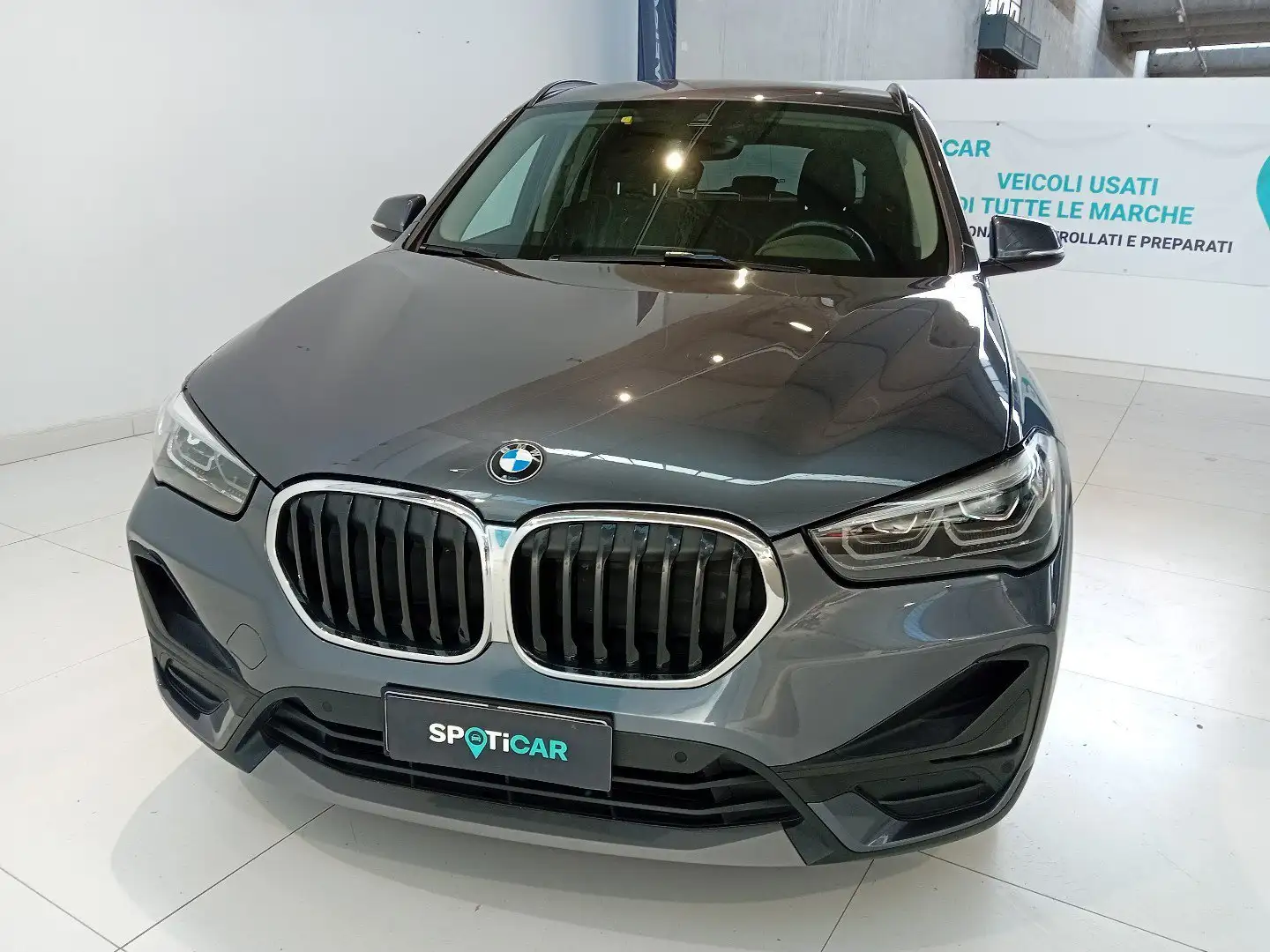 BMW X1 X1 xDrive20d Business Advantage Gri - 2