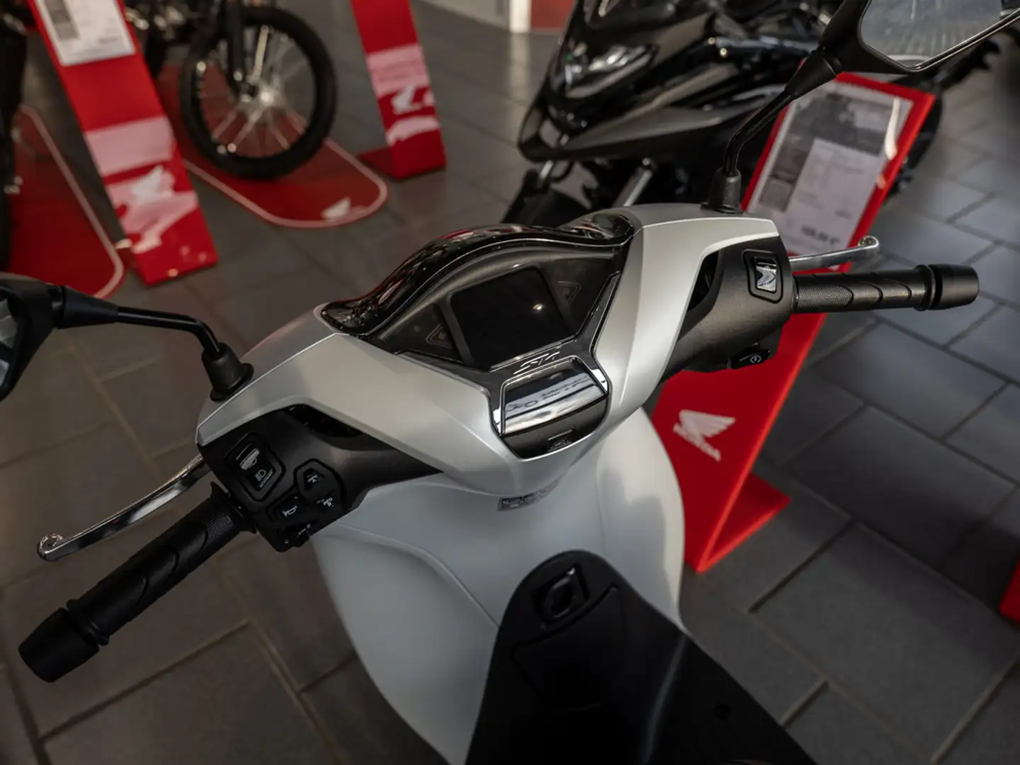 Honda SH 125 Blanco - 2