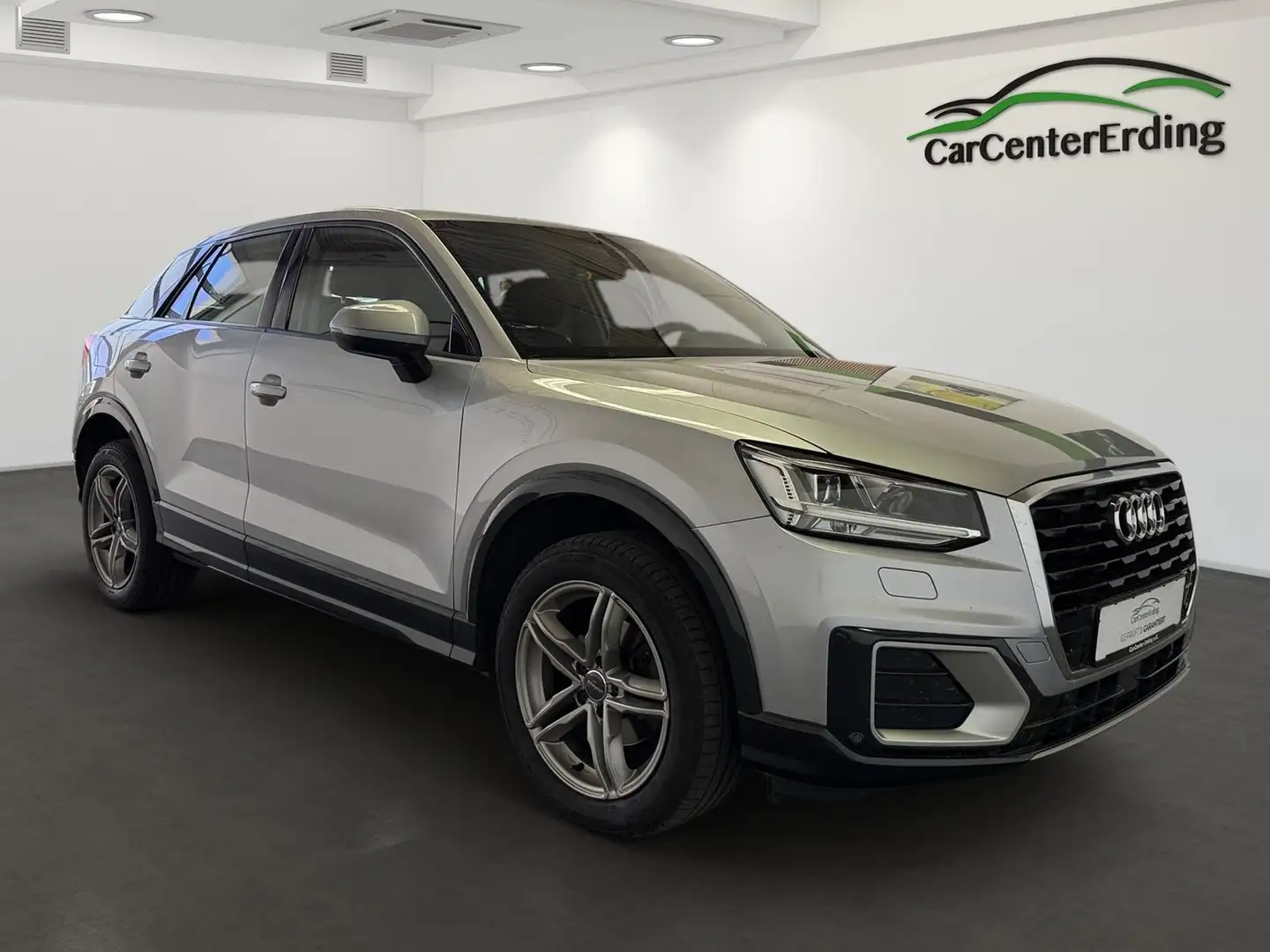 Audi Q2 35 TFSI design*LED*ACC*SHZ*DAB*PDC* Silber - 2