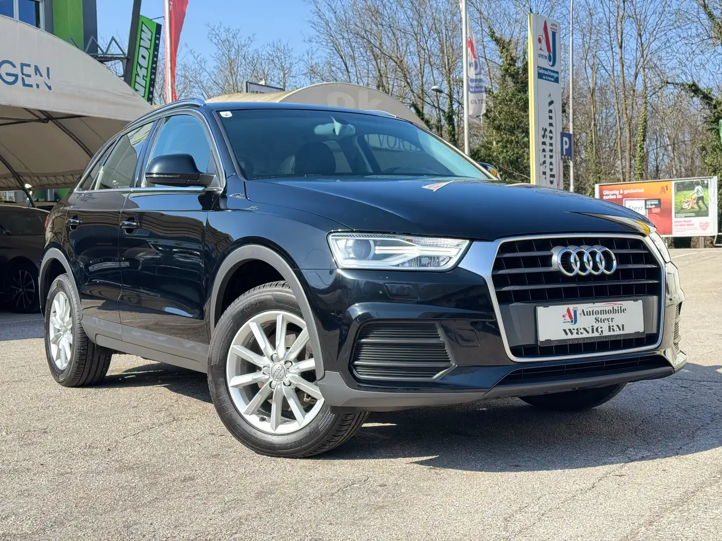 Audi Q3 basis 2,0 TDI+Xenon+Sitzheizung vorne Schwarz - 1