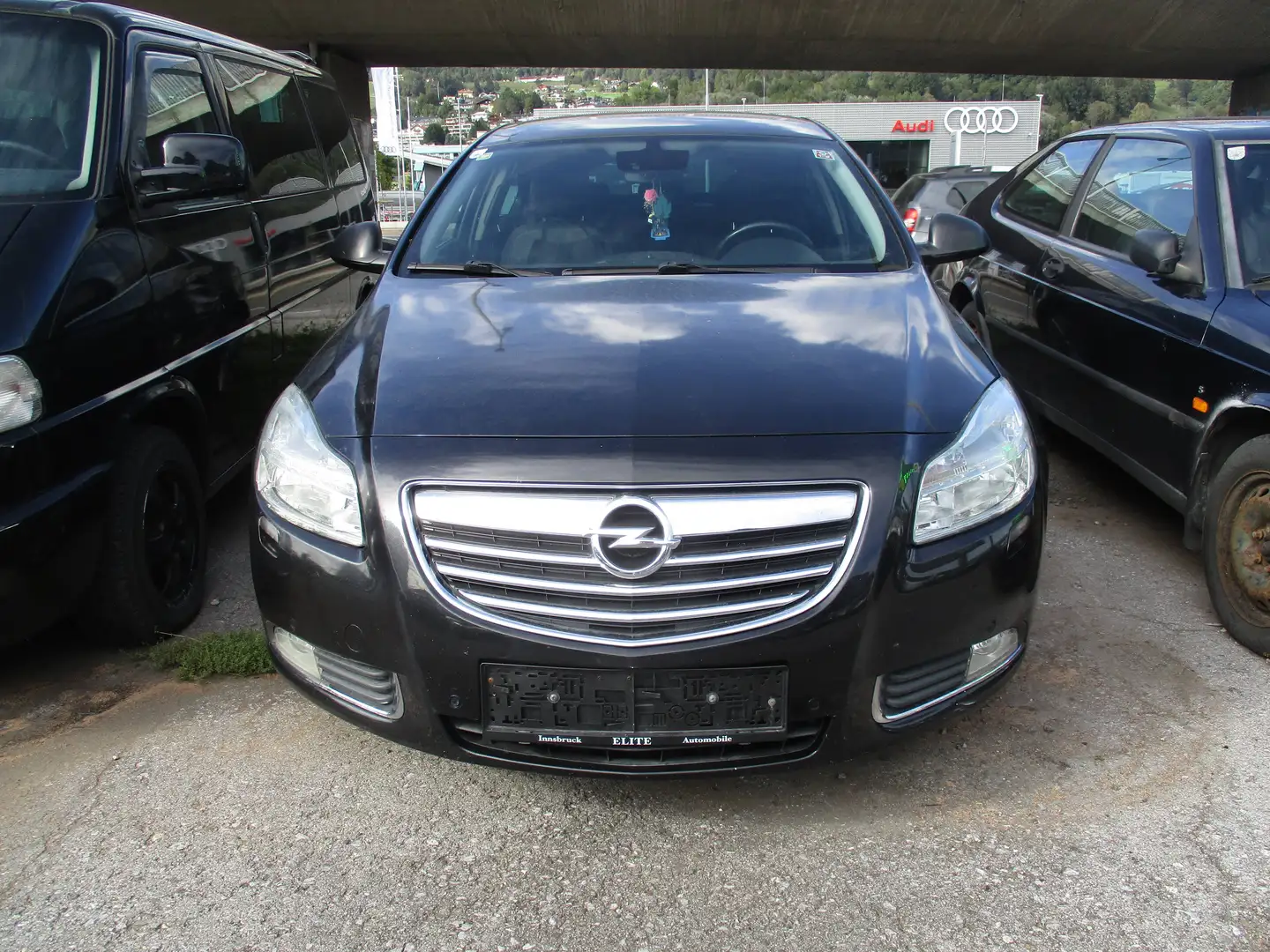 Opel Insignia Active Schwarz - 1