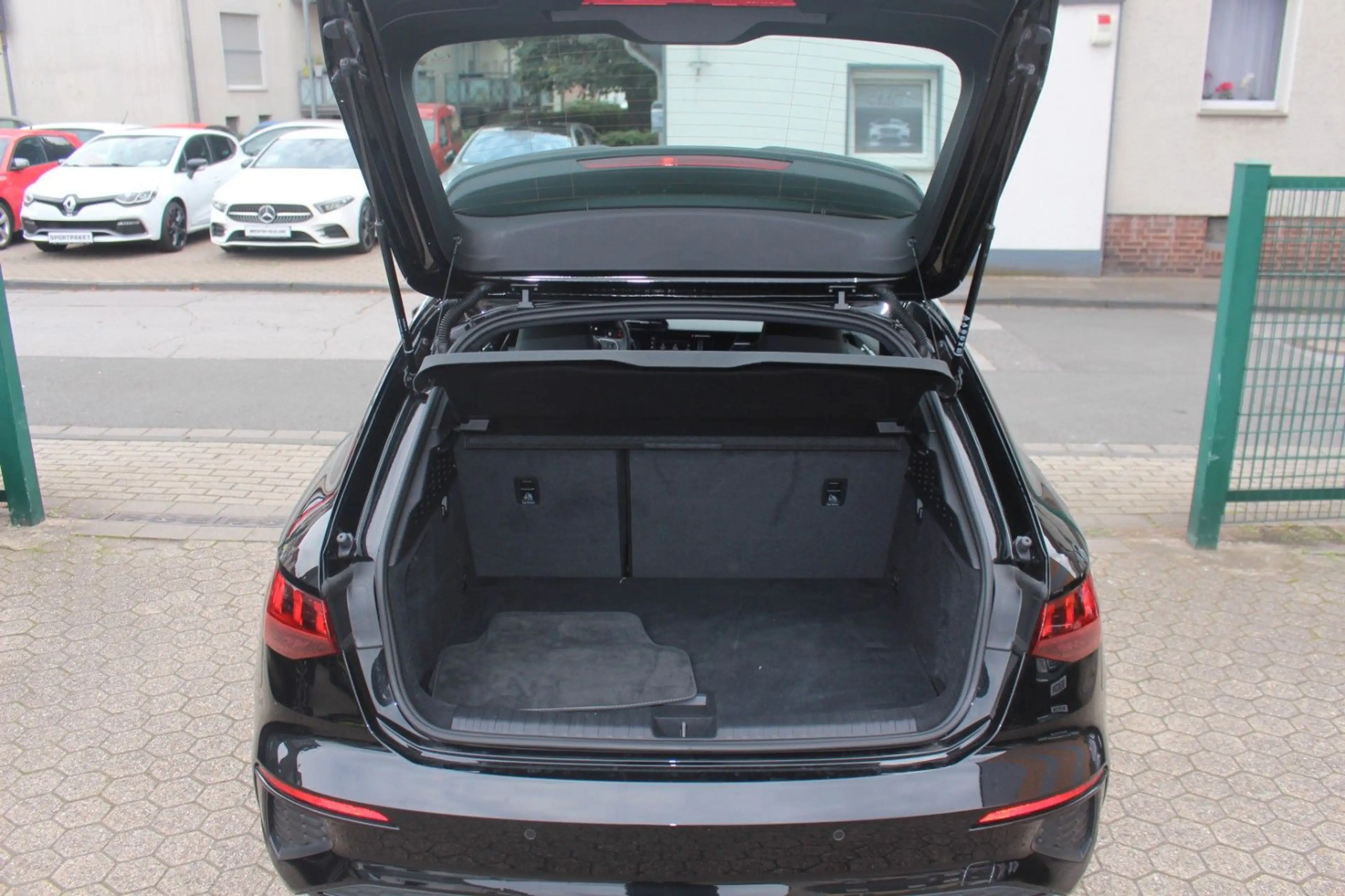 Audi S3 Sportback 2.0 TFSI quattro basis — photo 9