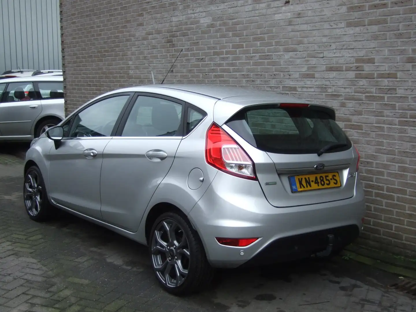 Ford Fiesta 1.0 EcoBoost Titanium - 2e eig! - PDC - Trekhaak - Gris - 2