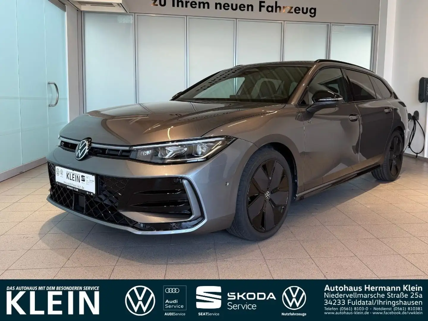 Volkswagen Passat 2.0 TDI R-Line 4Motion Grau - 1