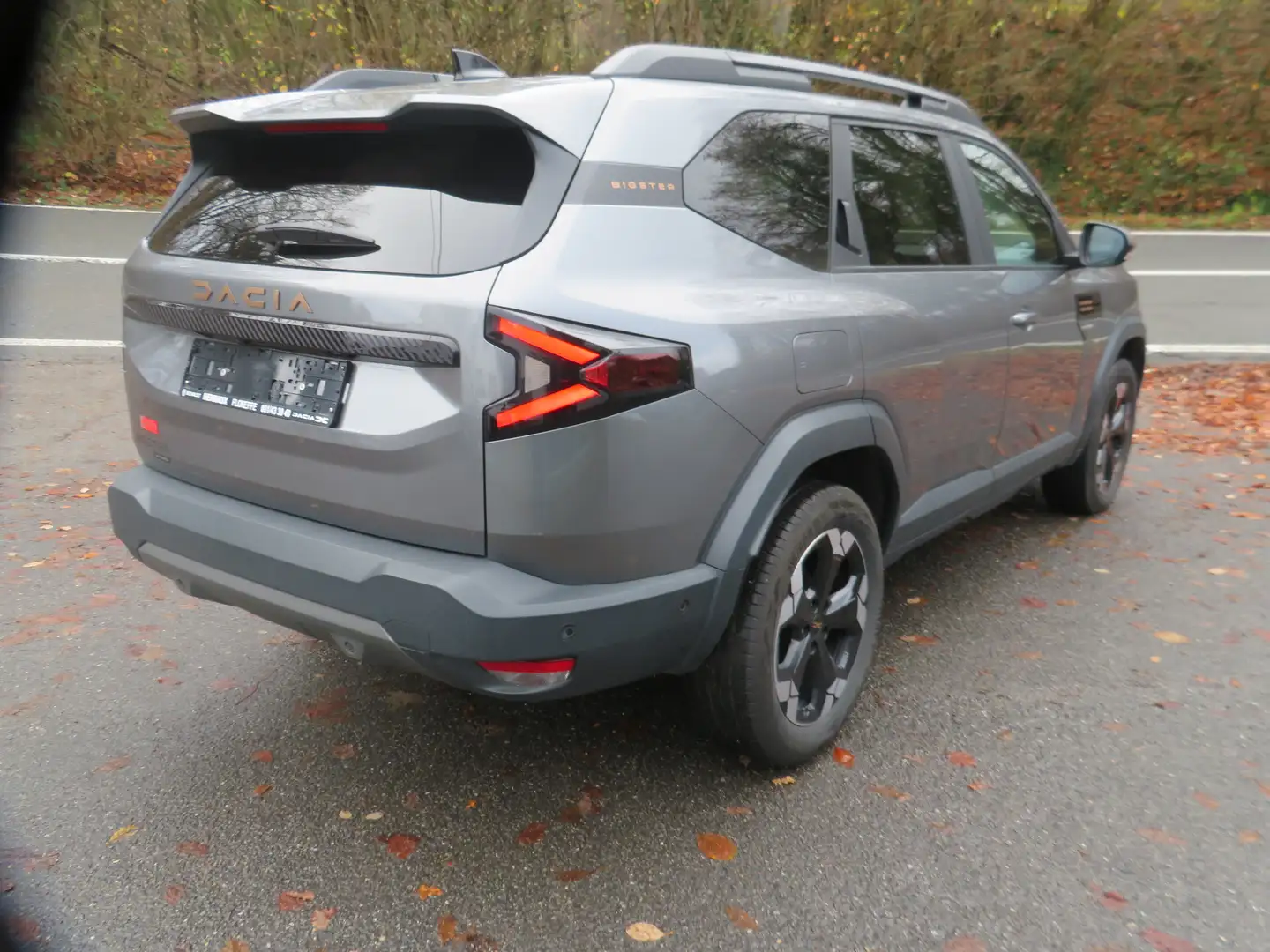 Dacia Bigster EXTREME HYBRIDE 155 CV Grijs - 2
