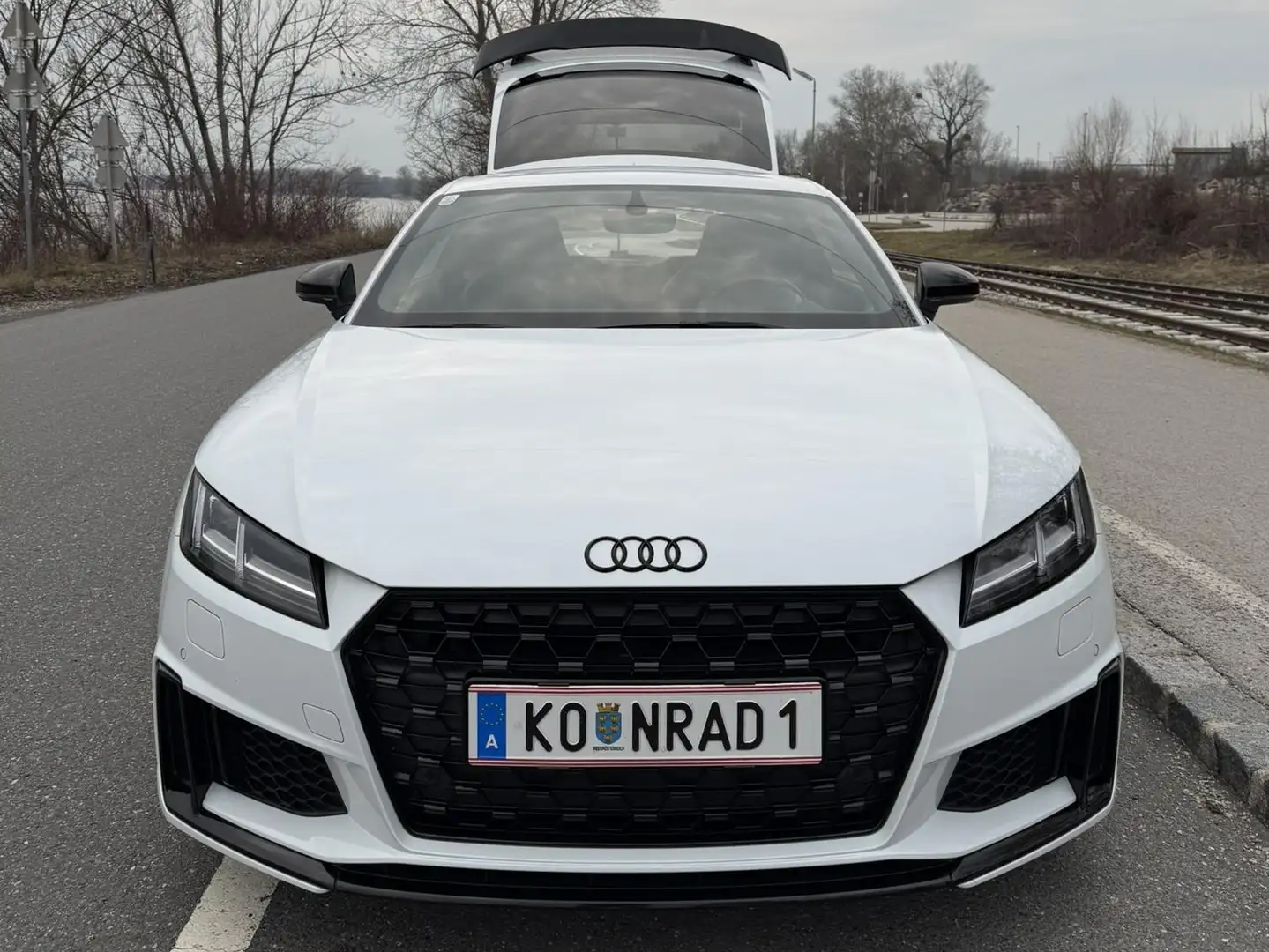 Audi TT TT Coupé 40 TFSI S-tronic Weiß - 2