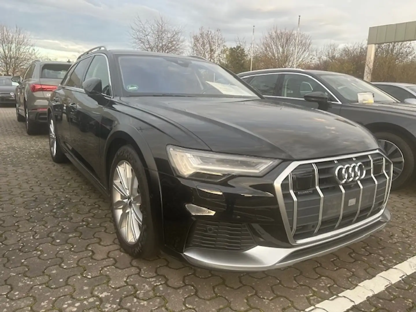 Audi A6 allroad 45 TDI, NP: 85.000 € Schwarz - 2