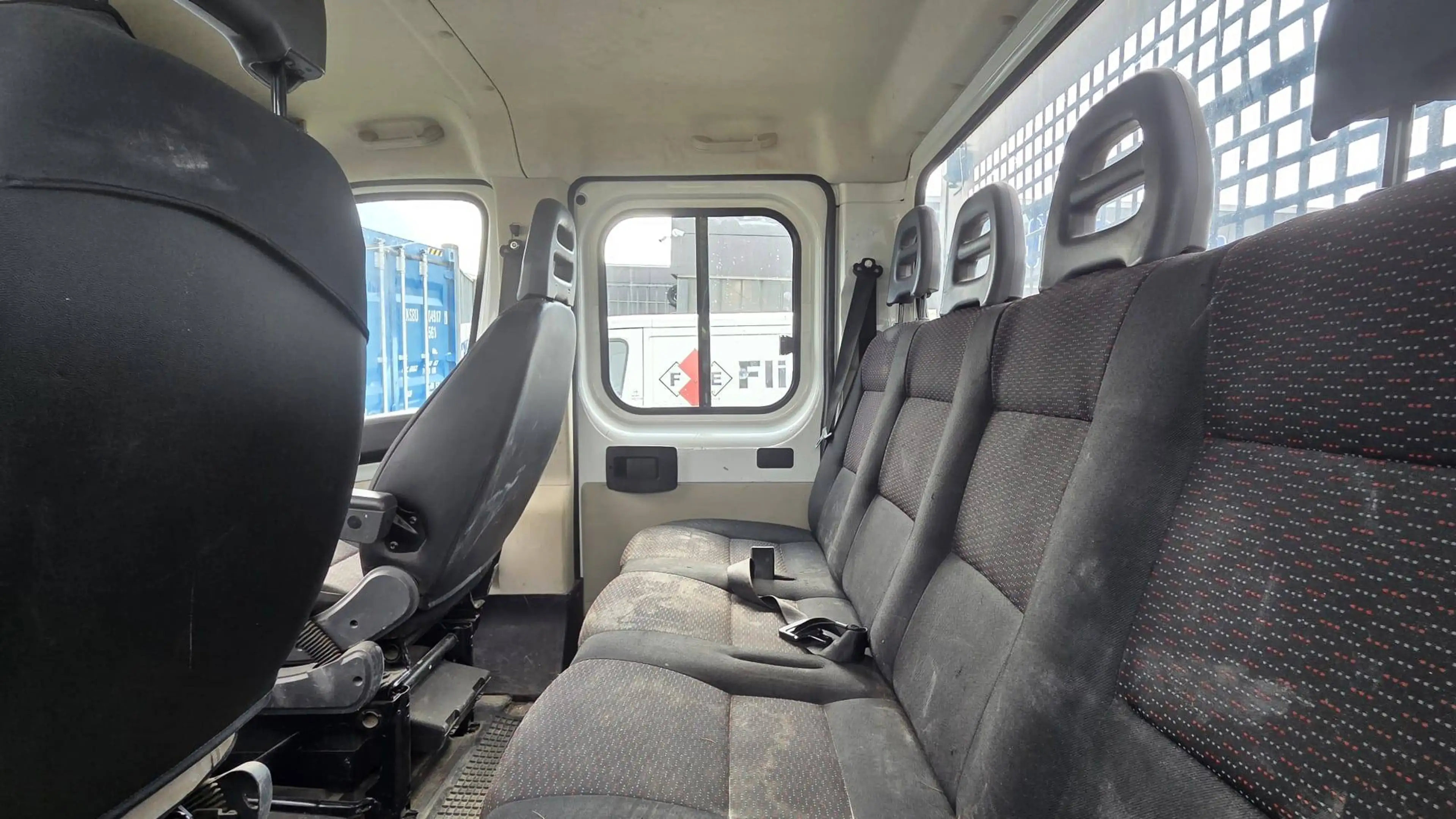 Peugeot Boxer 335 L3 BlueHDi 130 NAVI Standheizung AHK — photo 13