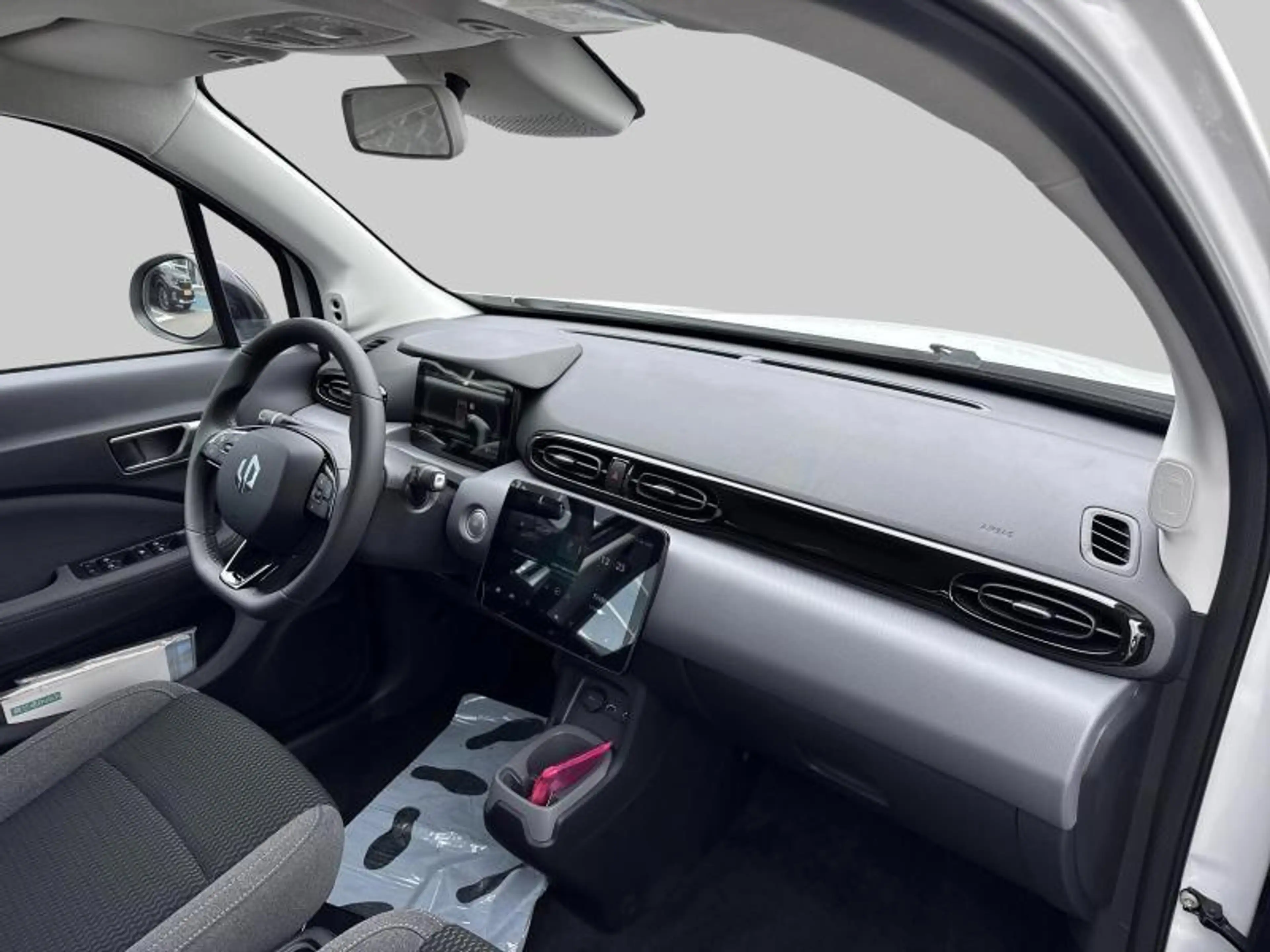 Leapmotor T03 // ELIGIBLE  Prime gouvernement voiture électriq — photo 9