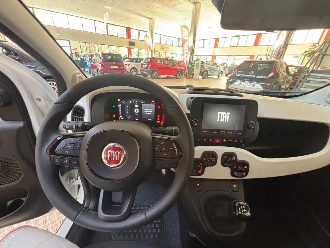 Fiat Panda 1.0 FireFly S&S Hybrid Pandina Cross, миниатюра 8