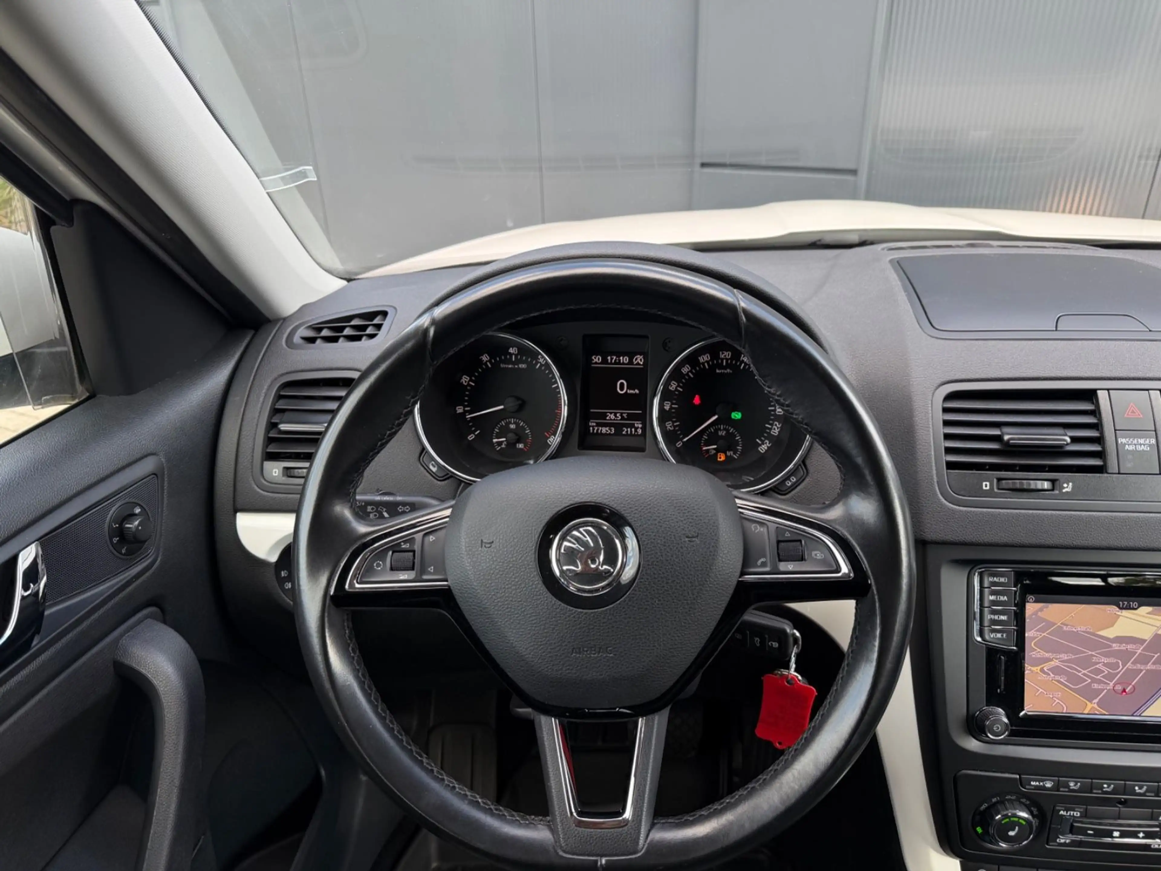 Skoda Yeti Ambition *Navi*Automatik — photo 15