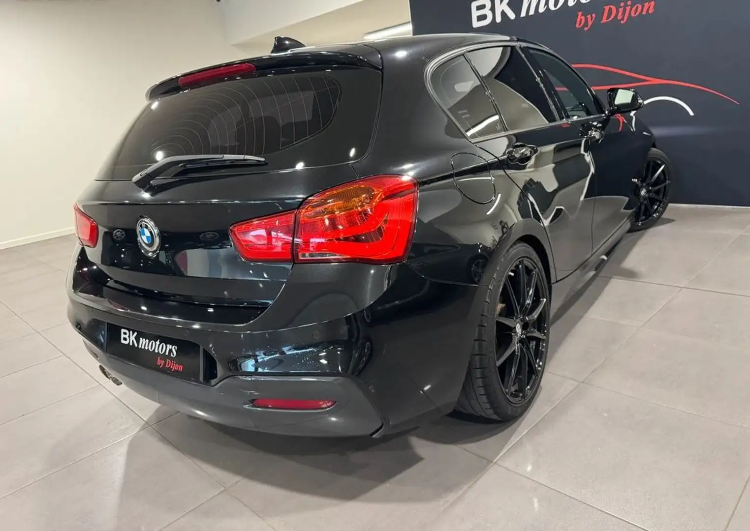 BMW 125 125d F20 LCI 224ch M Sport BVA8 Schwarz - 2