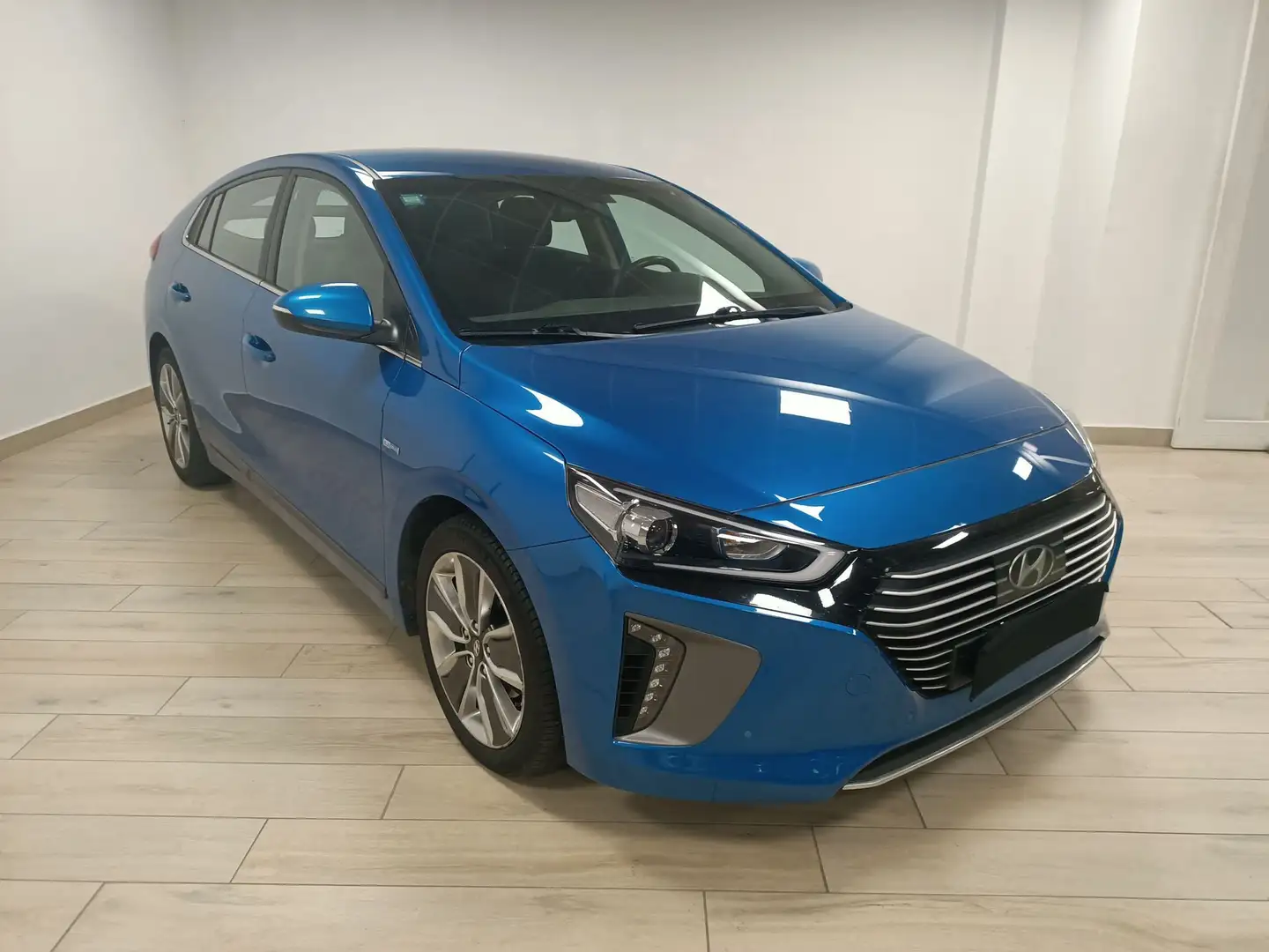 Hyundai IONIQ 1.6 Hybrid DCT Style Bleu - 1