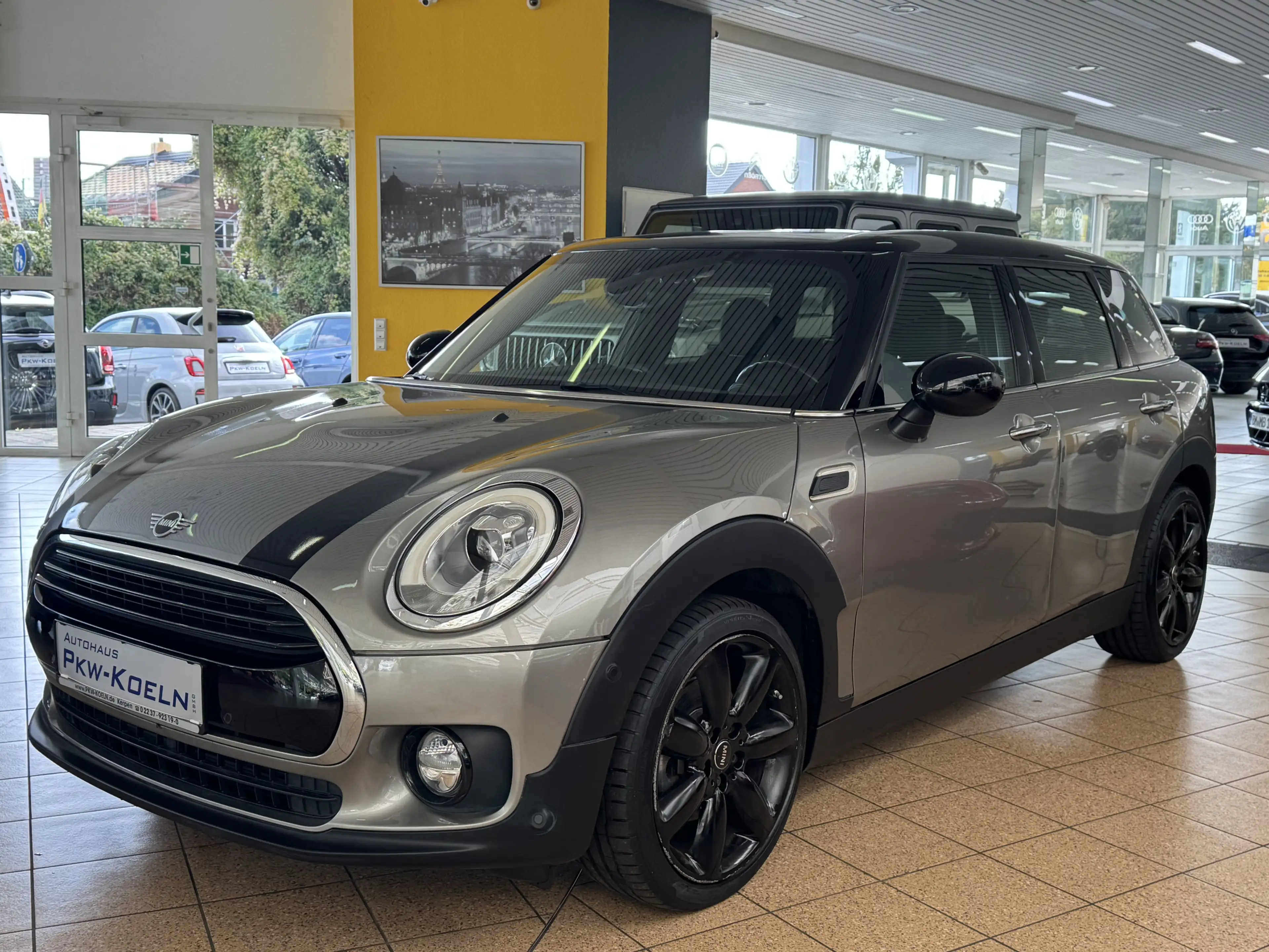 MINI Cooper Clubman NAVi*PDC*KAMERA*LED*SiTZHZG*PANO