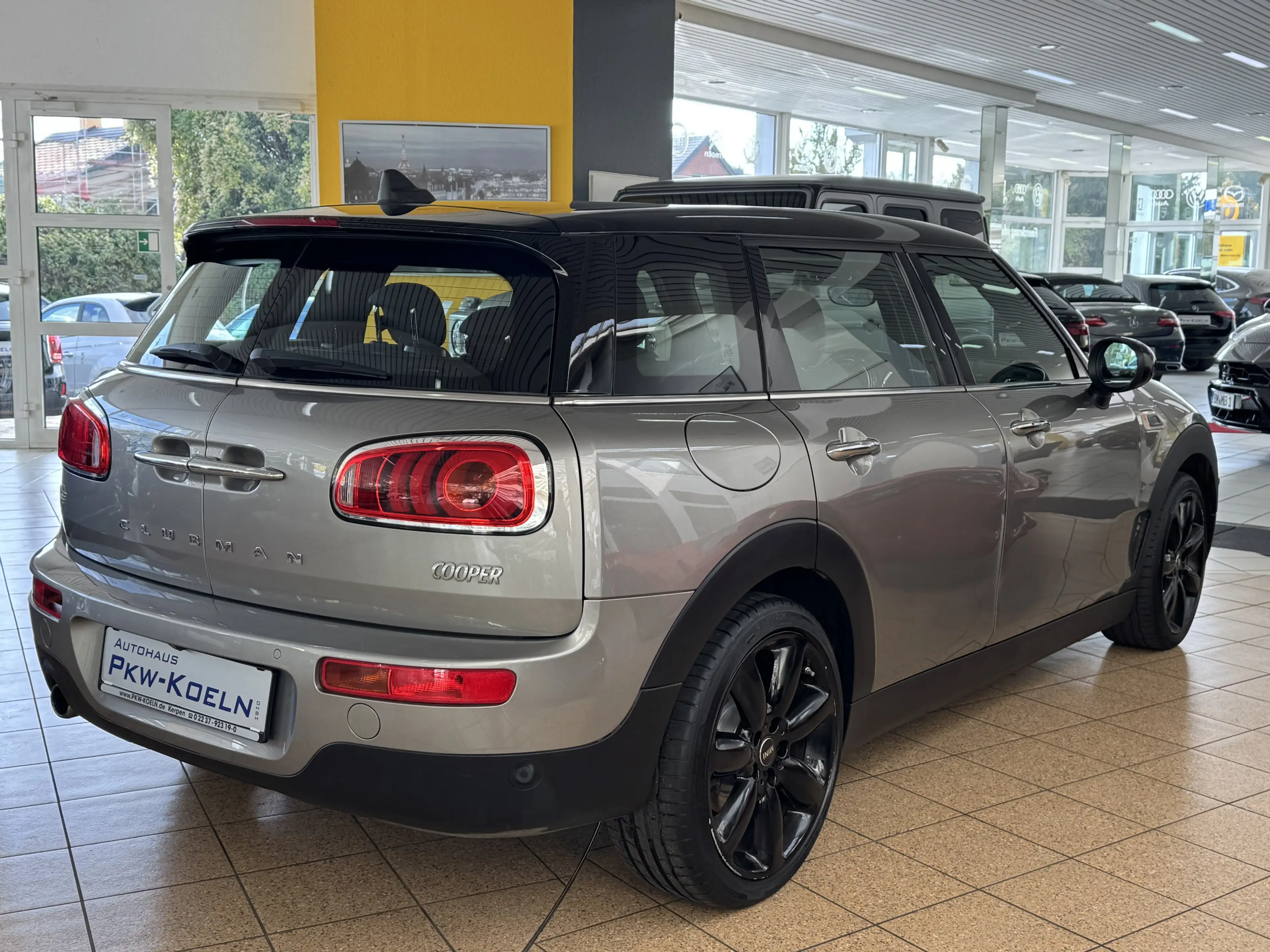 MINI Cooper Clubman NAVi*PDC*KAMERA*LED*SiTZHZG*PANO — photo 3
