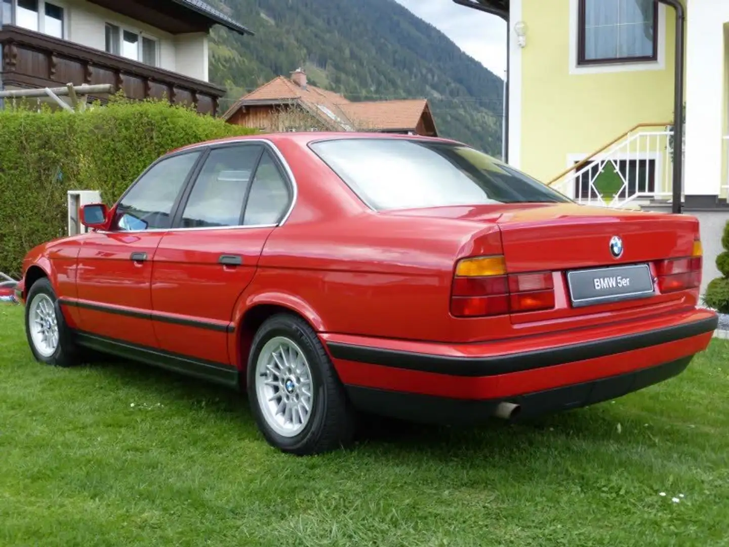 BMW 520 Rouge - 2