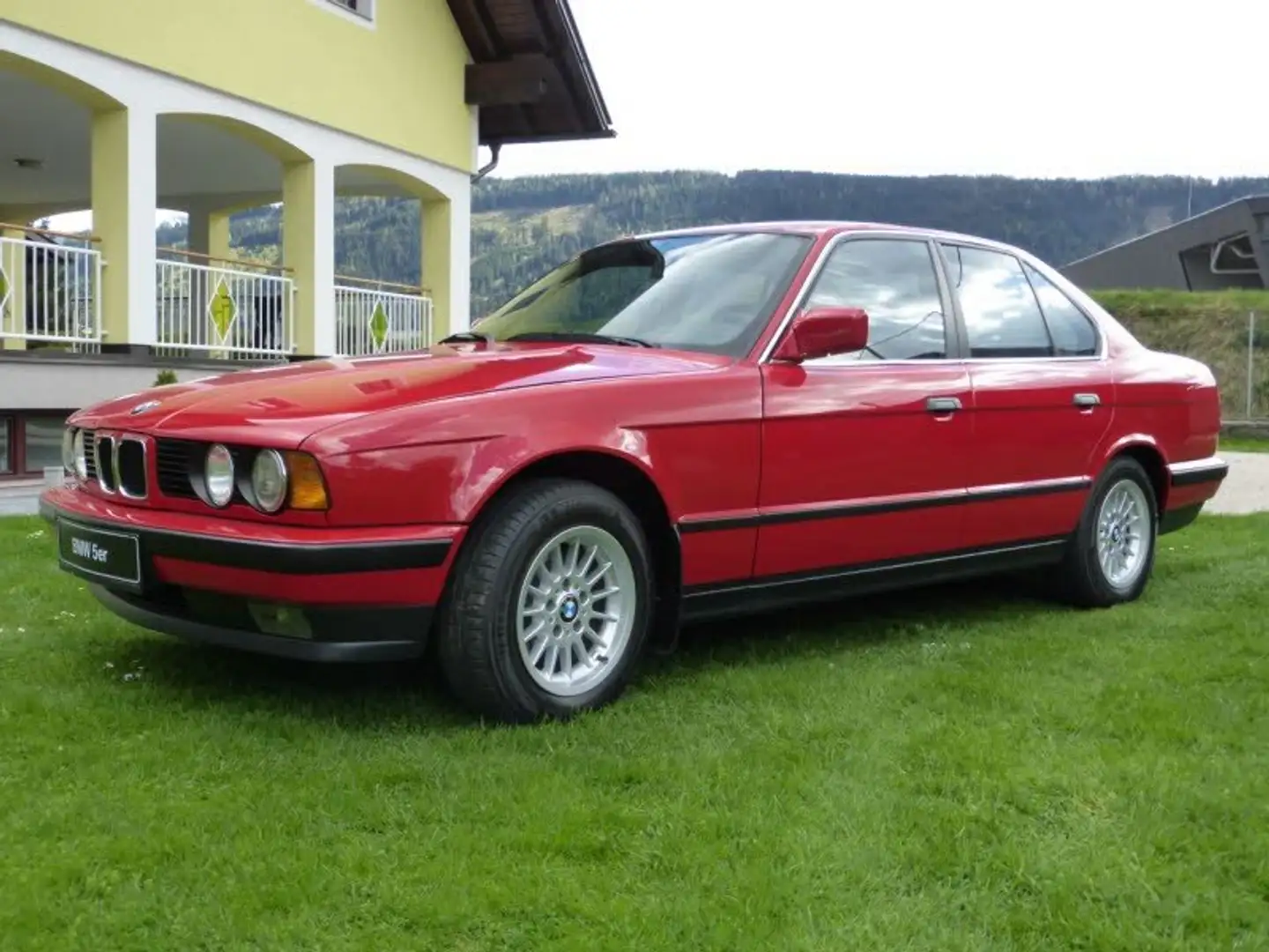 BMW 520 Rouge - 1