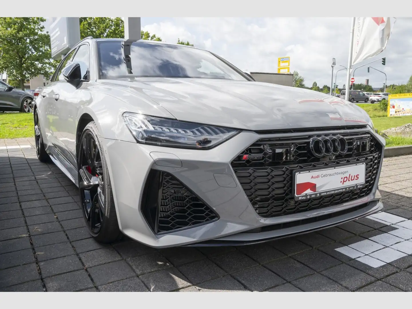 Audi RS6 Black+/B+O Advanced/RS-AGA/Pano/Laser/HuD/ACC/22Zoll Gris - 2