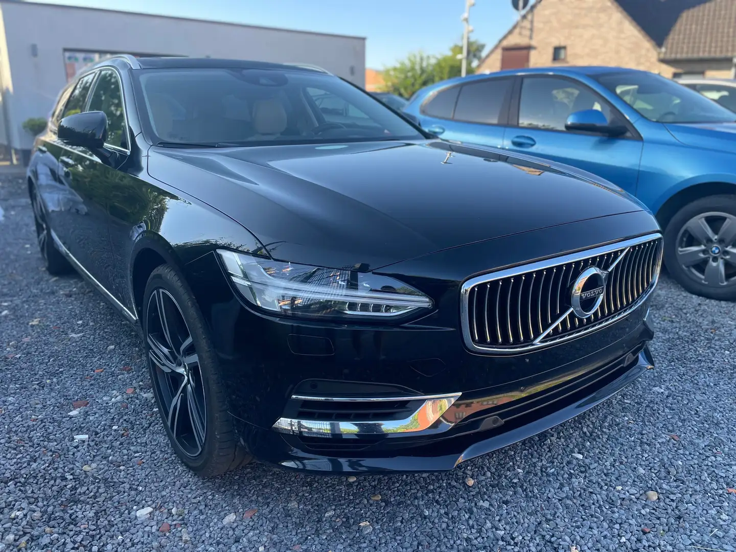 VOLVO V90