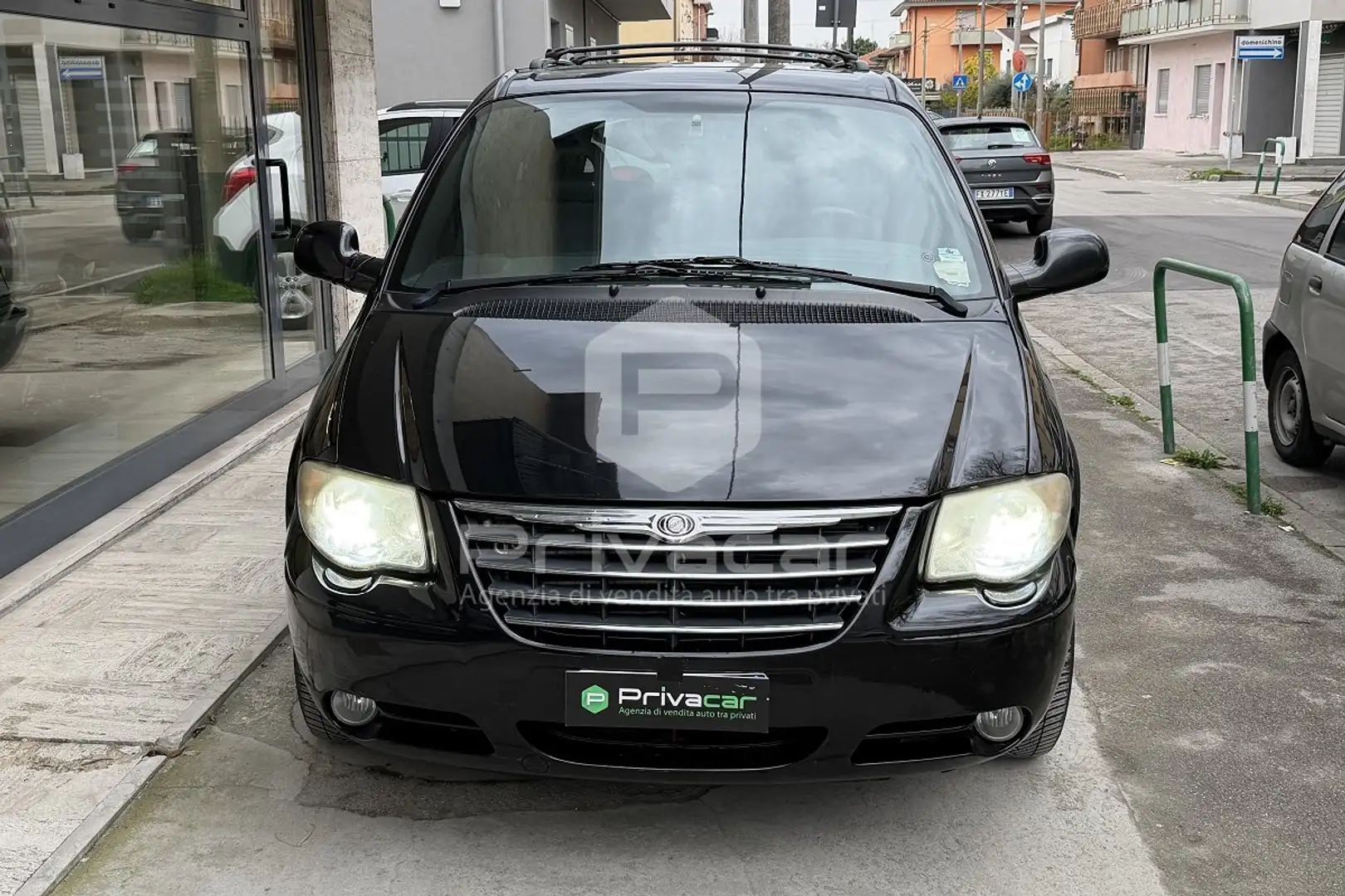 Chrysler Grand Voyager Grand Voyager 2.8 CRD cat Limited Auto Negro - 2