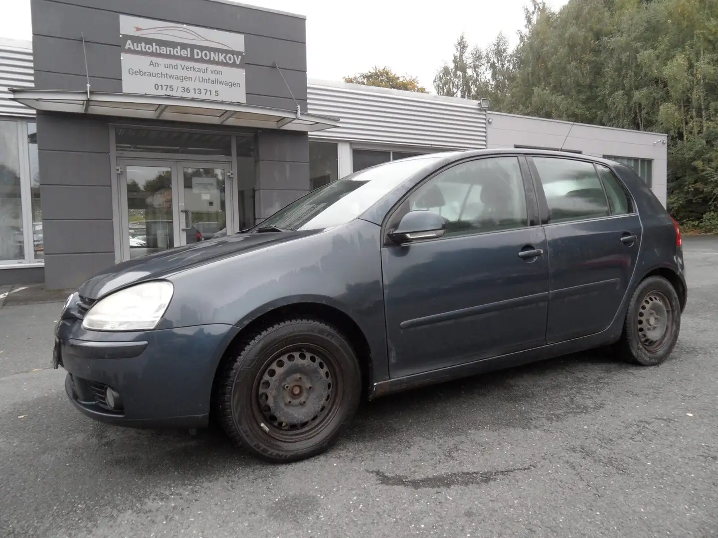 Volkswagen Golf V Lim. Trendline Blau - 1