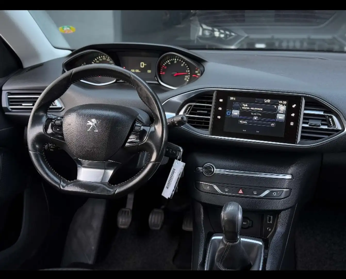 Peugeot 308 1.6 HDi 92ch HDI - 2