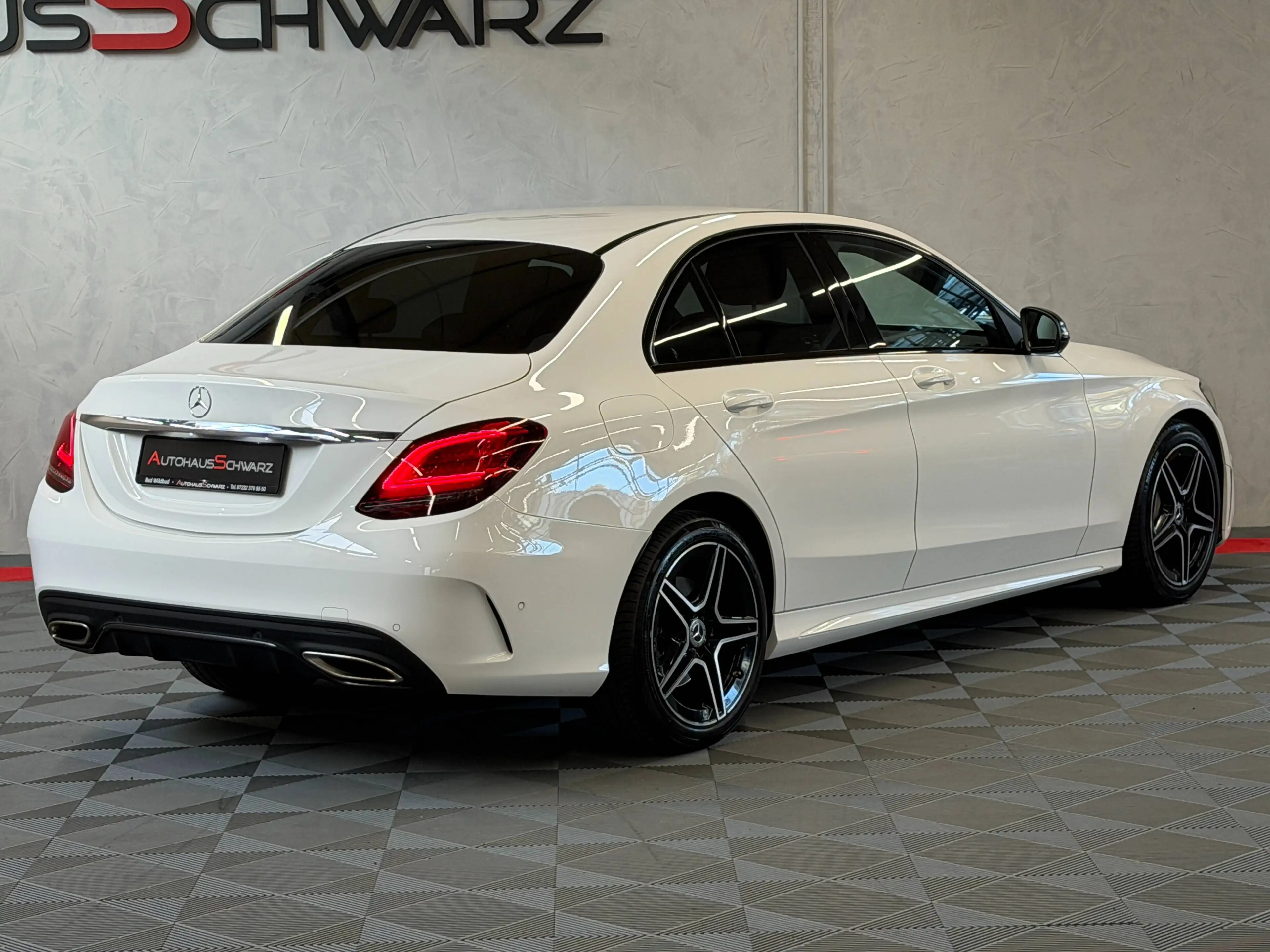 Mercedes-Benz C 400 C 400 4Matic Limousine AMG 360 Burmester HuD Distronik JungeSterne — photo 7