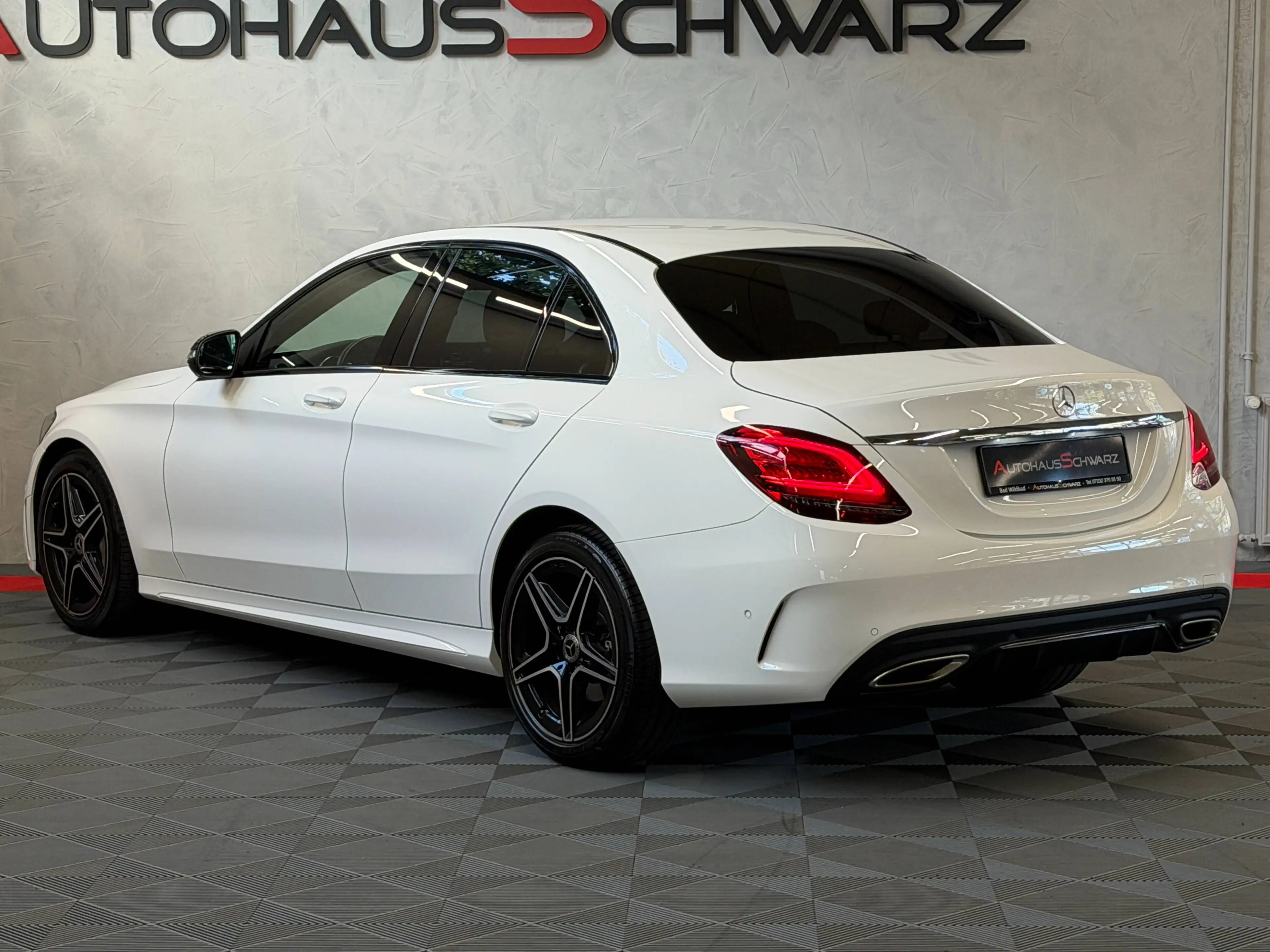 Mercedes-Benz C 400 C 400 4Matic Limousine AMG 360 Burmester HuD Distronik JungeSterne — photo 5