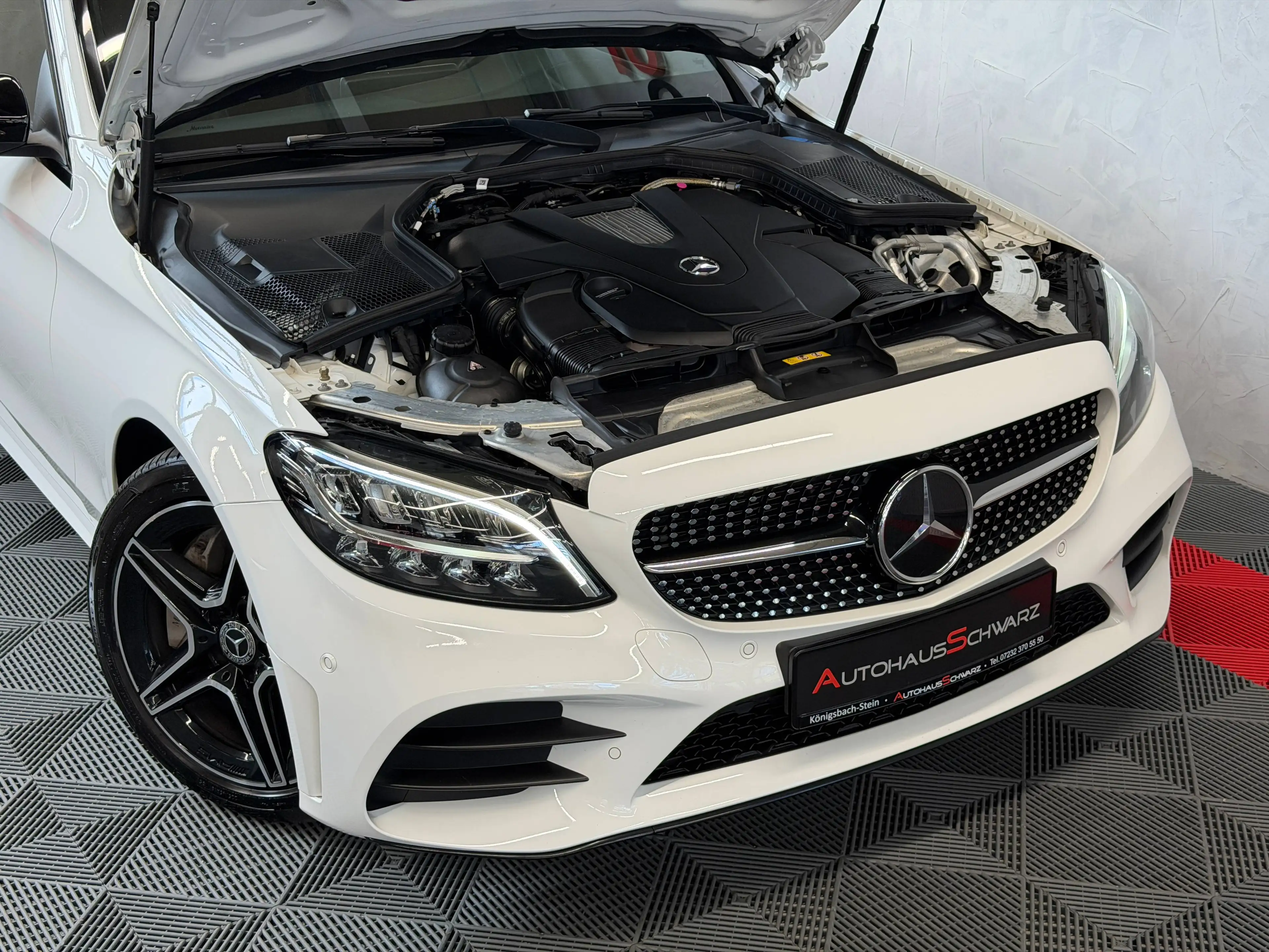Mercedes-Benz C 400 C 400 4Matic Limousine AMG 360 Burmester HuD Distronik JungeSterne — photo 9